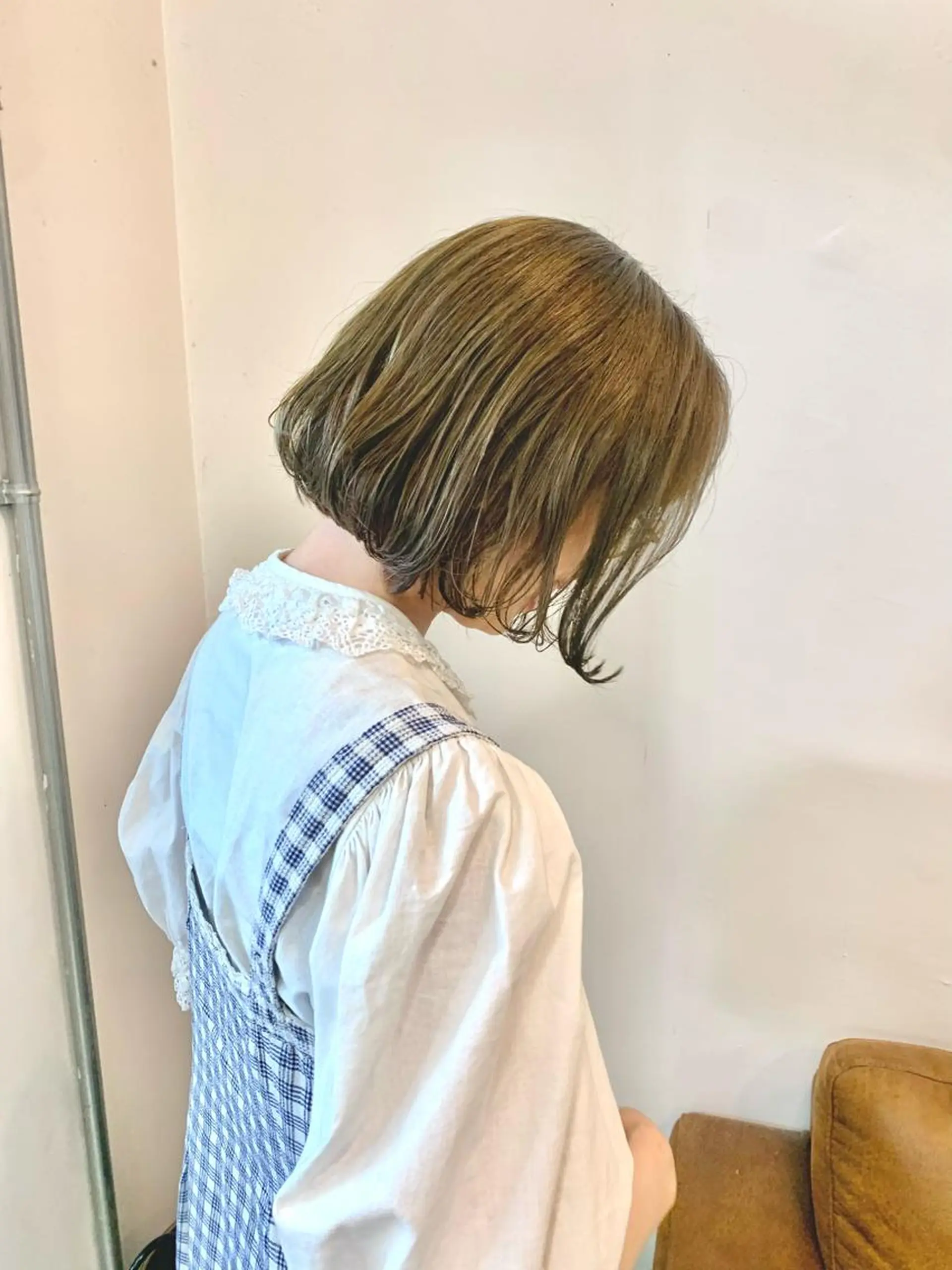 ショート カラー ベージュカラー オリーブベージュ ボブ yupi🐈⬛ レイヤー/パーマのヘアスタイル