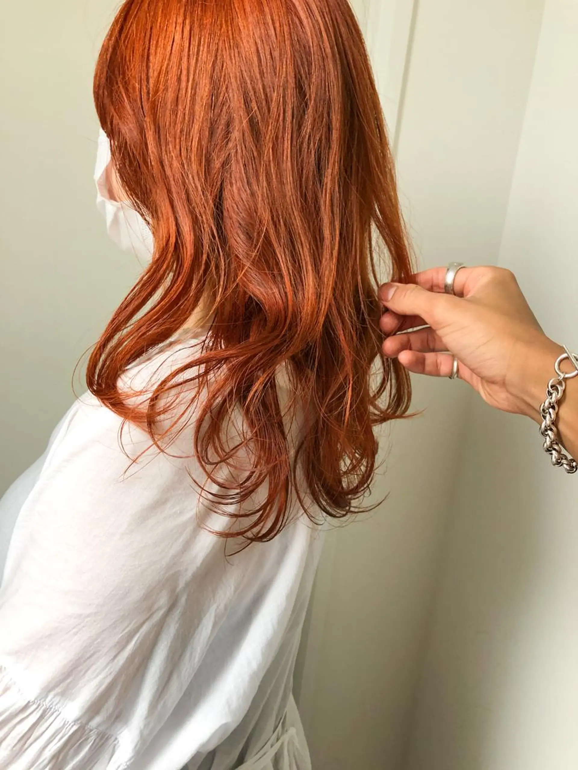 ロング カラー アッシュ ベージュカラー 透明感カラー ココアベージュ ハイライトカラー ヘアカラー トリートメント 岡本康平/ボブ /ブリーチ/レイヤーのヘアスタイル