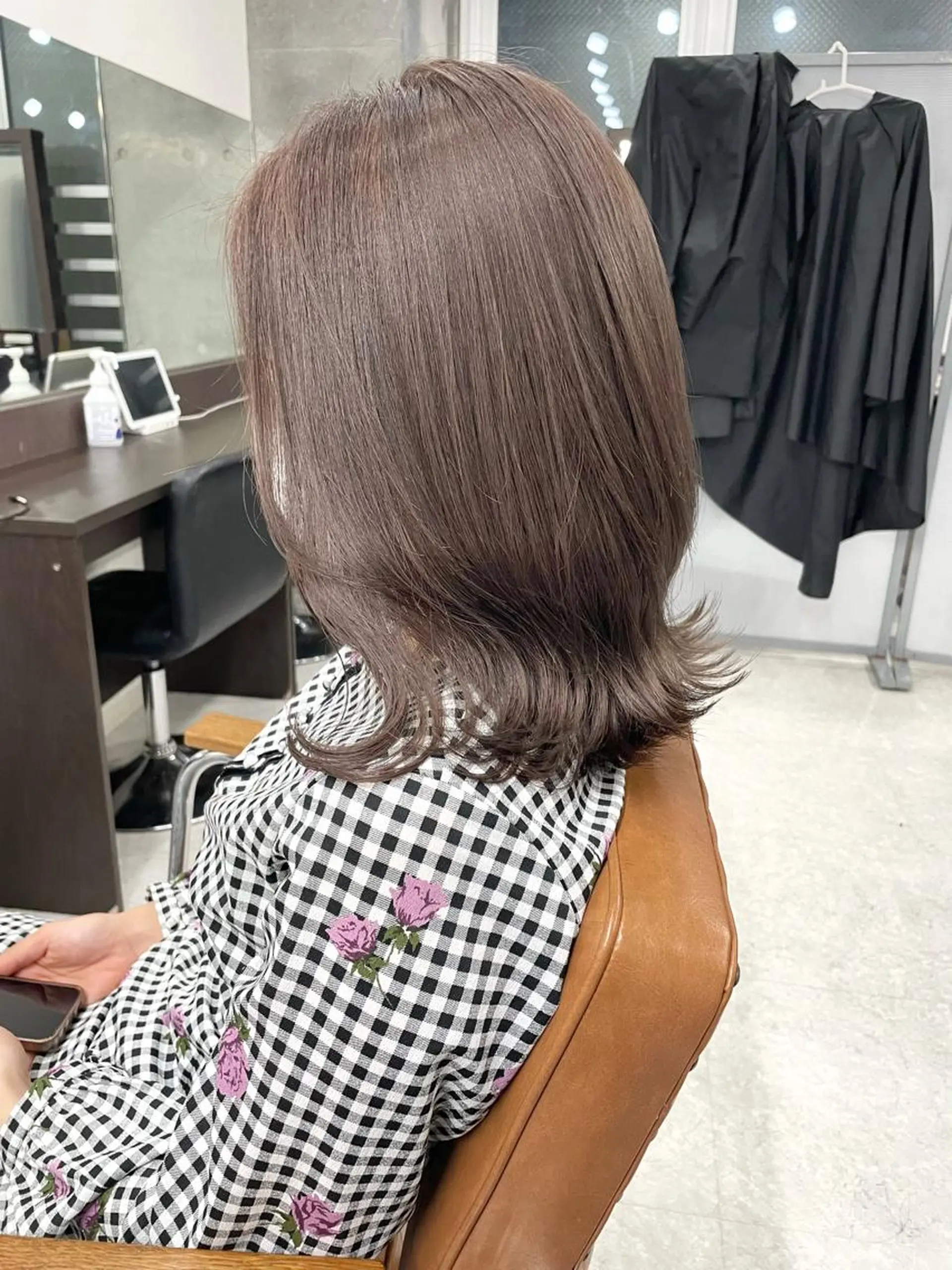 セミロング カラー ヘアアレンジ ブリーチ ケアブリーチ ダブルカラー ハイライトカラー イルミナカラー 🌷FUKA🌷 まろやかハイトーンのヘアスタイル