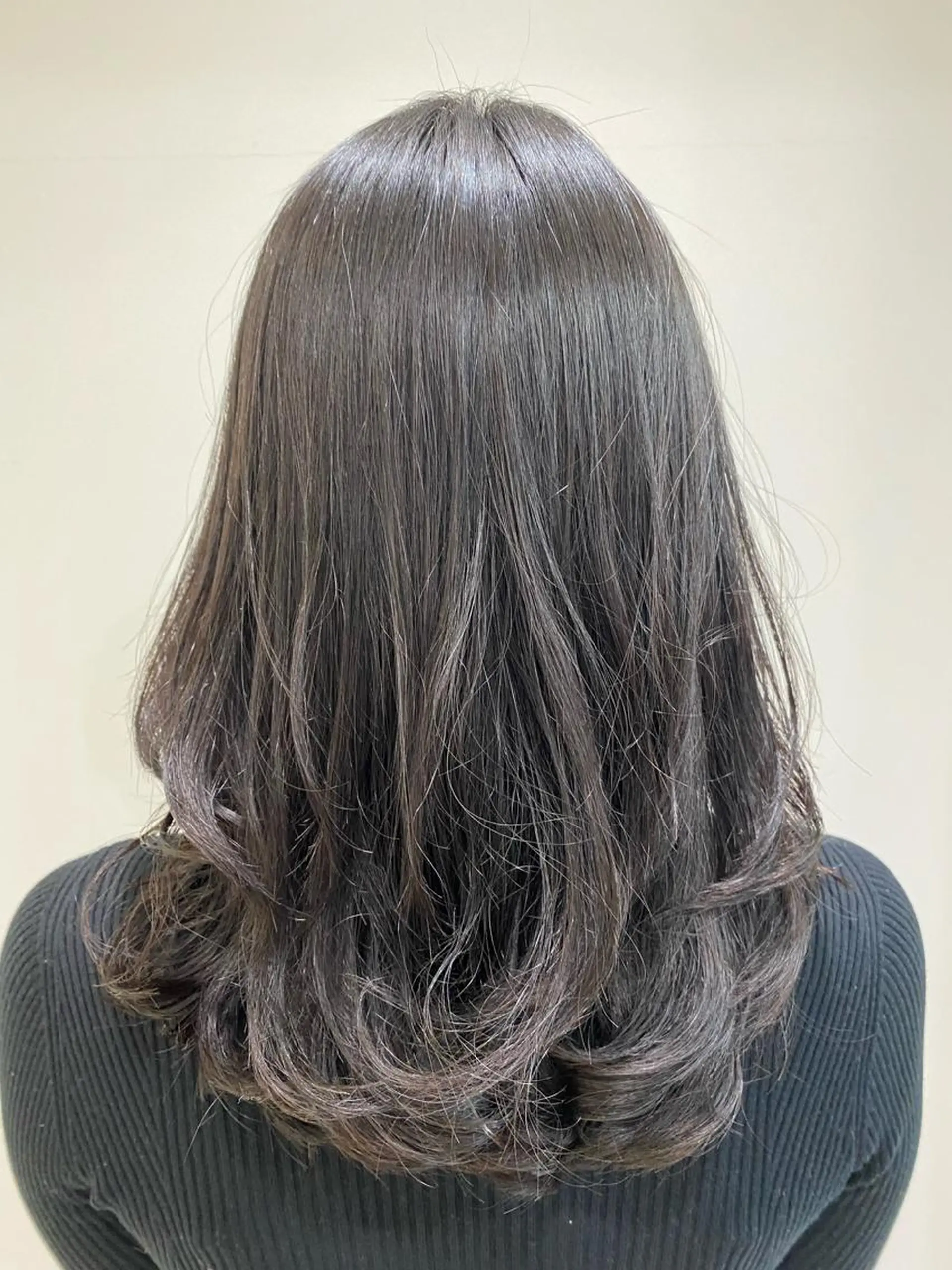 ロング アッシュ 髪質改善 韓国風ヘア 縮毛矯正 カット パーマ トリートメント コテ巻き風パーマ/ 髪質改善/河島恭平のヘアスタイル