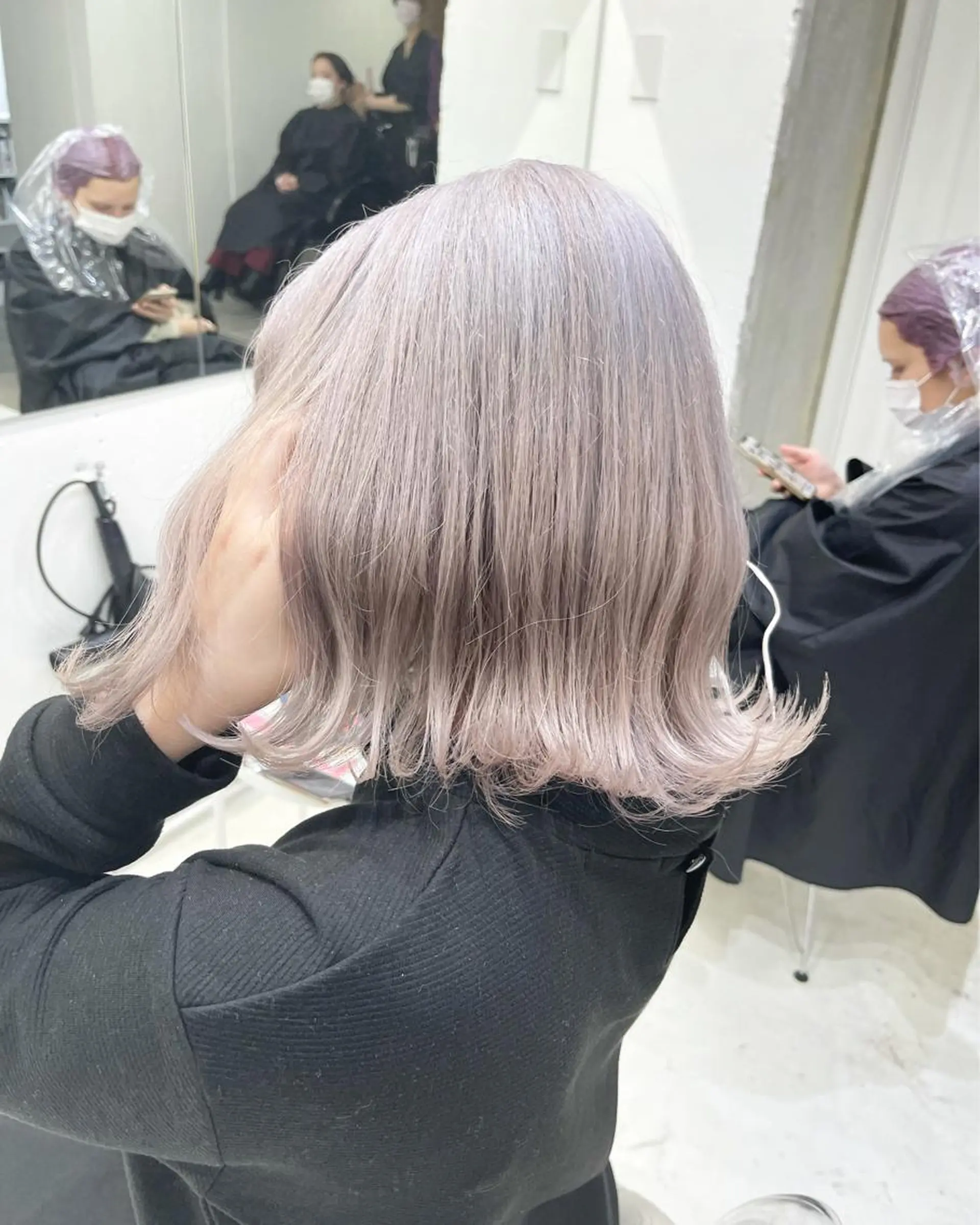 ミディアム カラー ヘアカラー トリートメント レイヤーカットとハイ トーン/HIROKIのヘアスタイル