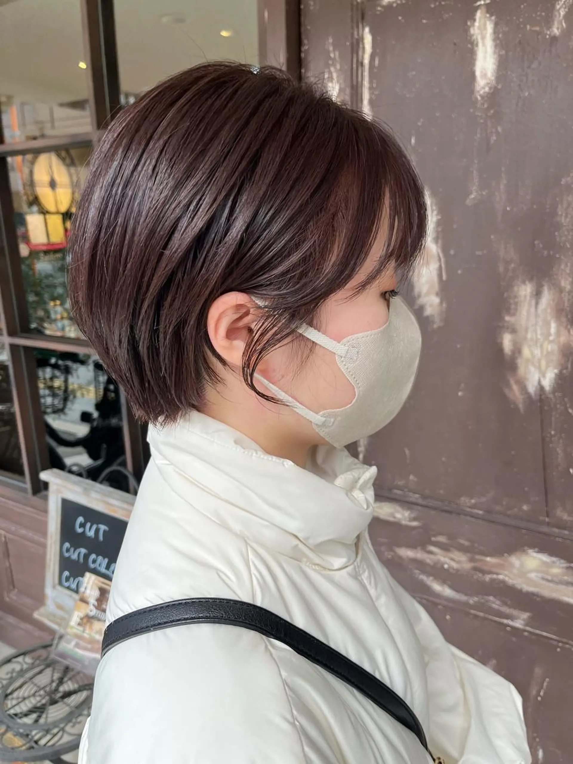 ショート アッシュ 外国人風カラー ハイライト 学生 韓国風ヘア カット 川越 輝梨奈のヘアスタイル