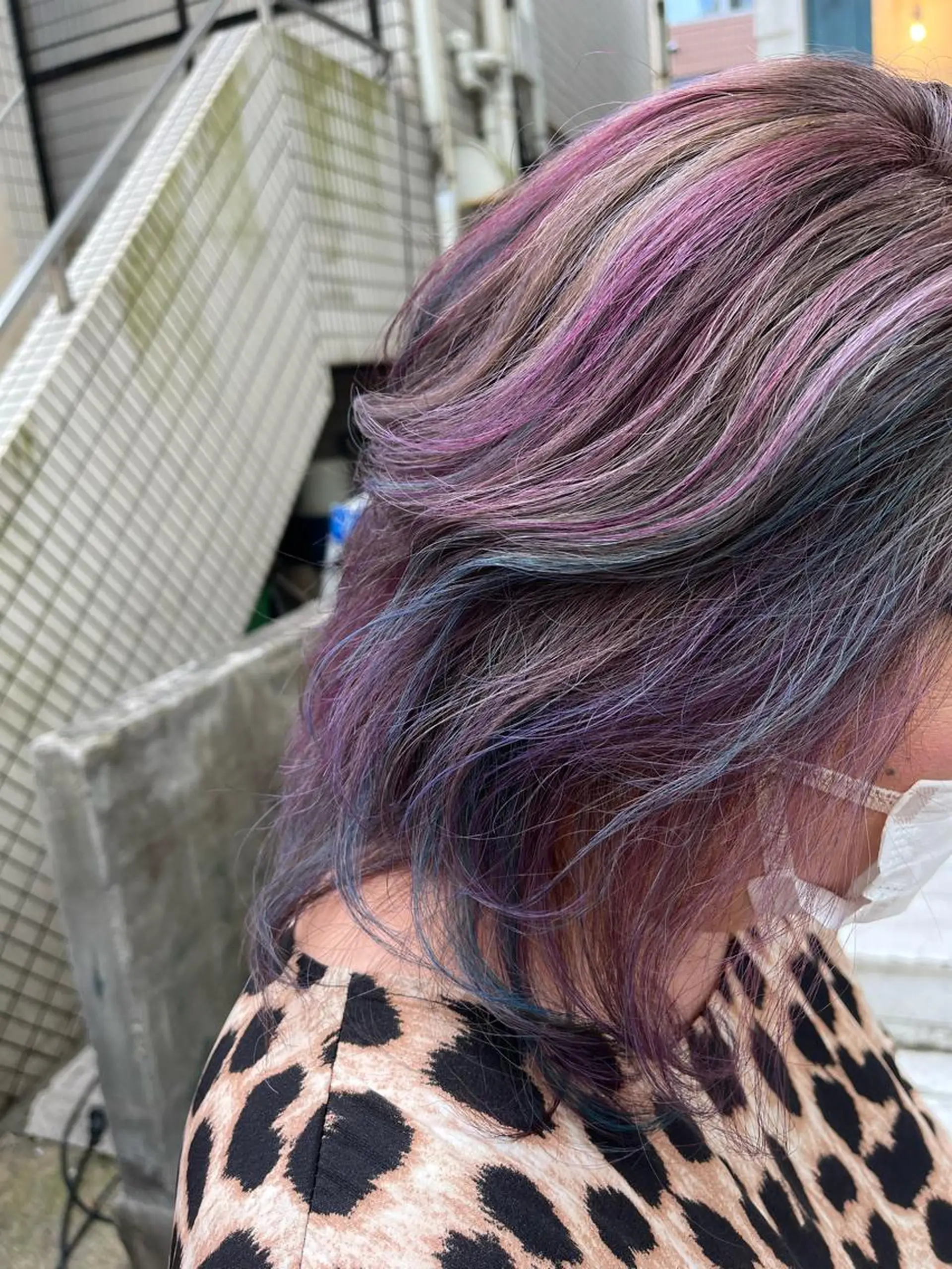 ミディアム カラー ショートボブ ボブレイヤー アッシュ バレイヤージュ ミストバング カット ヘアカラー トリートメント 原宿サロン代表 デザインカラー伊藤卓のヘアスタイル