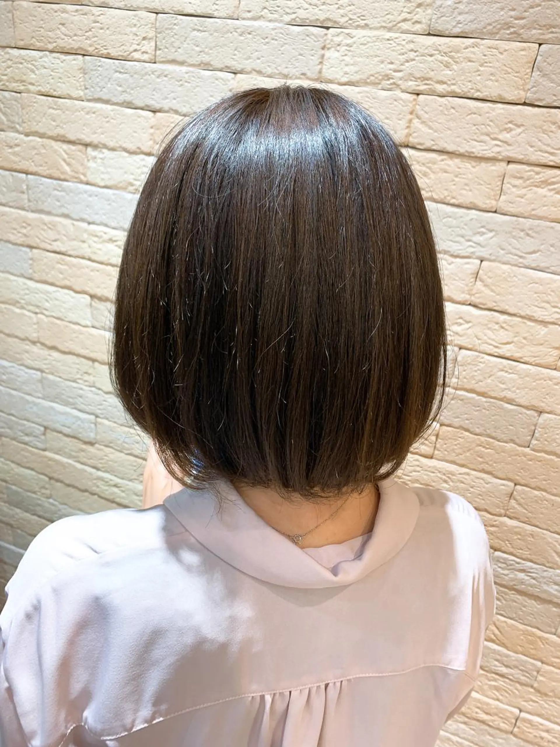 ミディアム カラー アッシュ 透明感カラー オレンジ 髪質改善 トリートメント 艶髪レイヤー上田 紗也🇰🇷💗のヘアスタイル