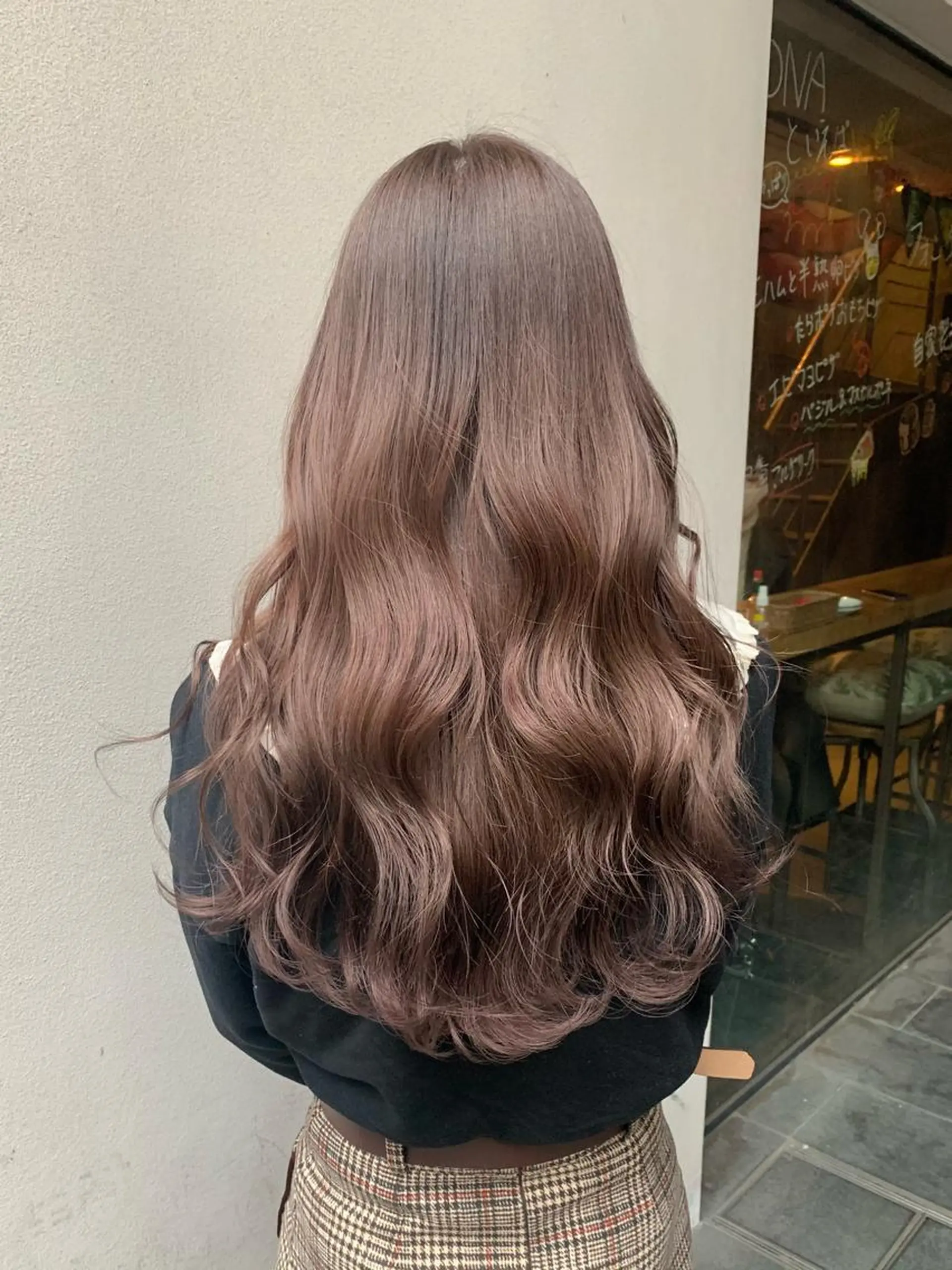 ロング カラー ベージュカラー ミルクティーベージュ 矢野 晃平のヘアスタイル