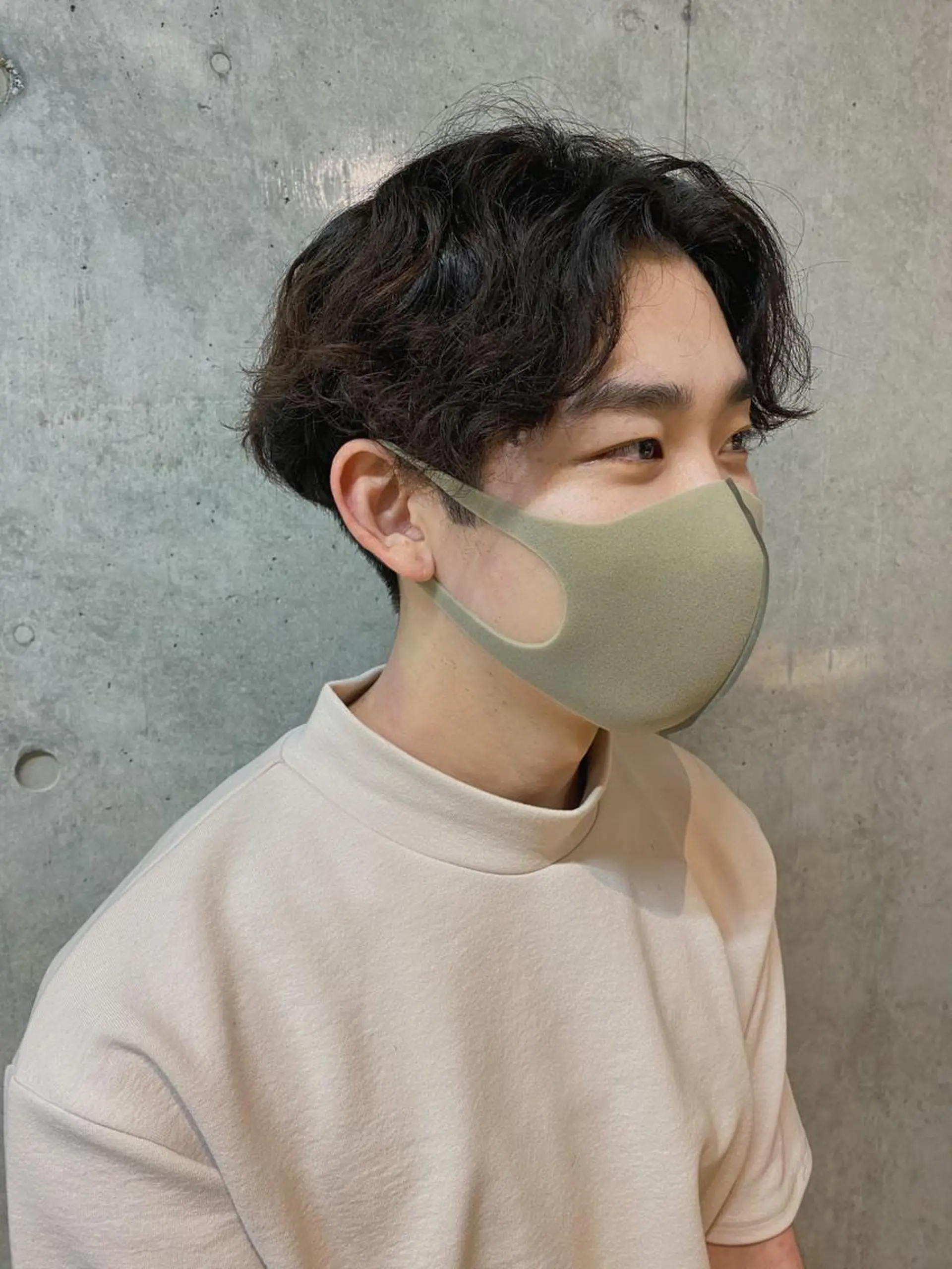 ショート メンズ センターパート メンズ韓国風 メンズパーマ 韓国風ヘア Yuki☺︎パーマ レイヤーカットのヘアスタイル
