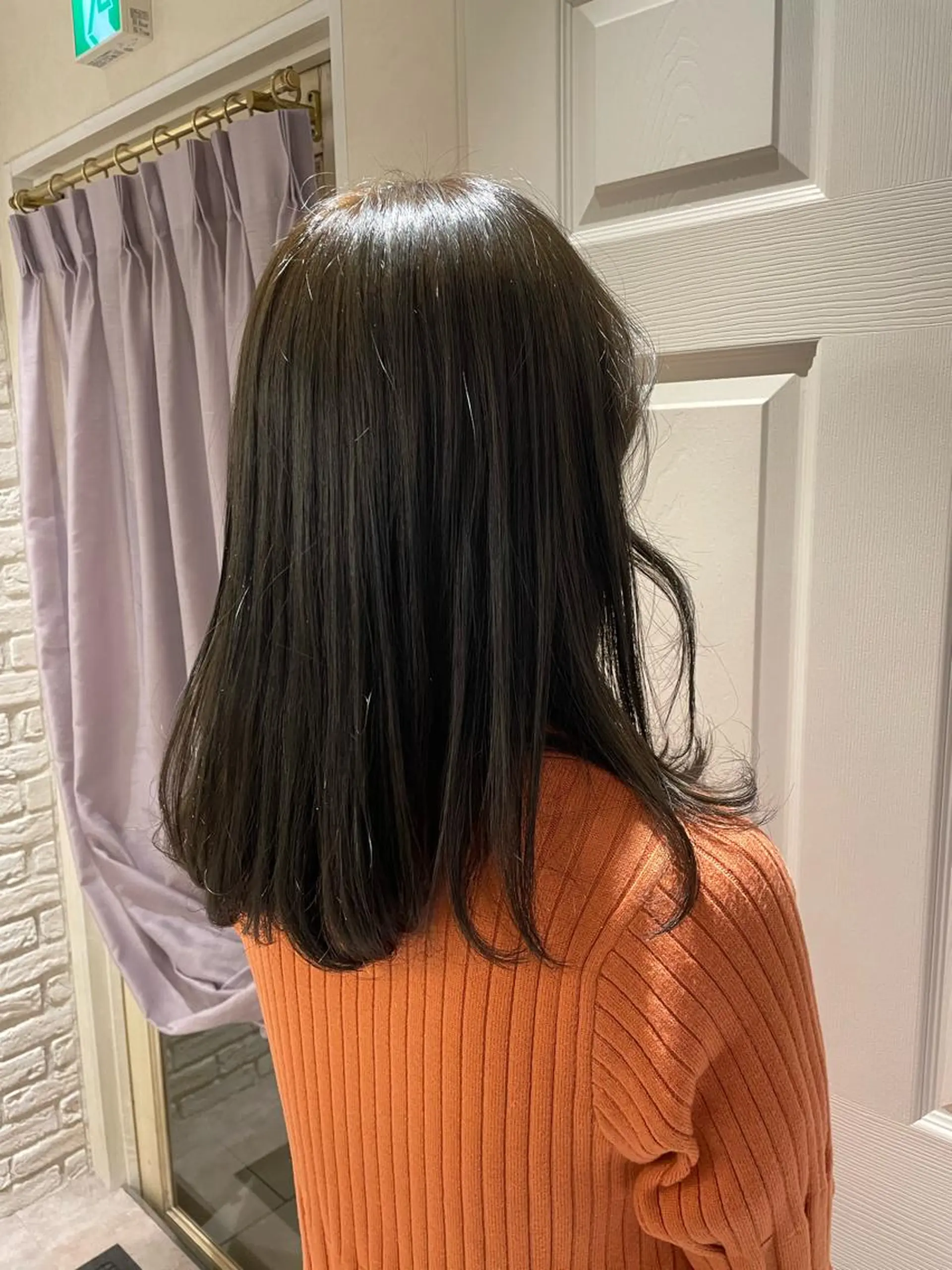 ロング カラー アッシュ 縮毛矯正 柳井 準平のヘアスタイル