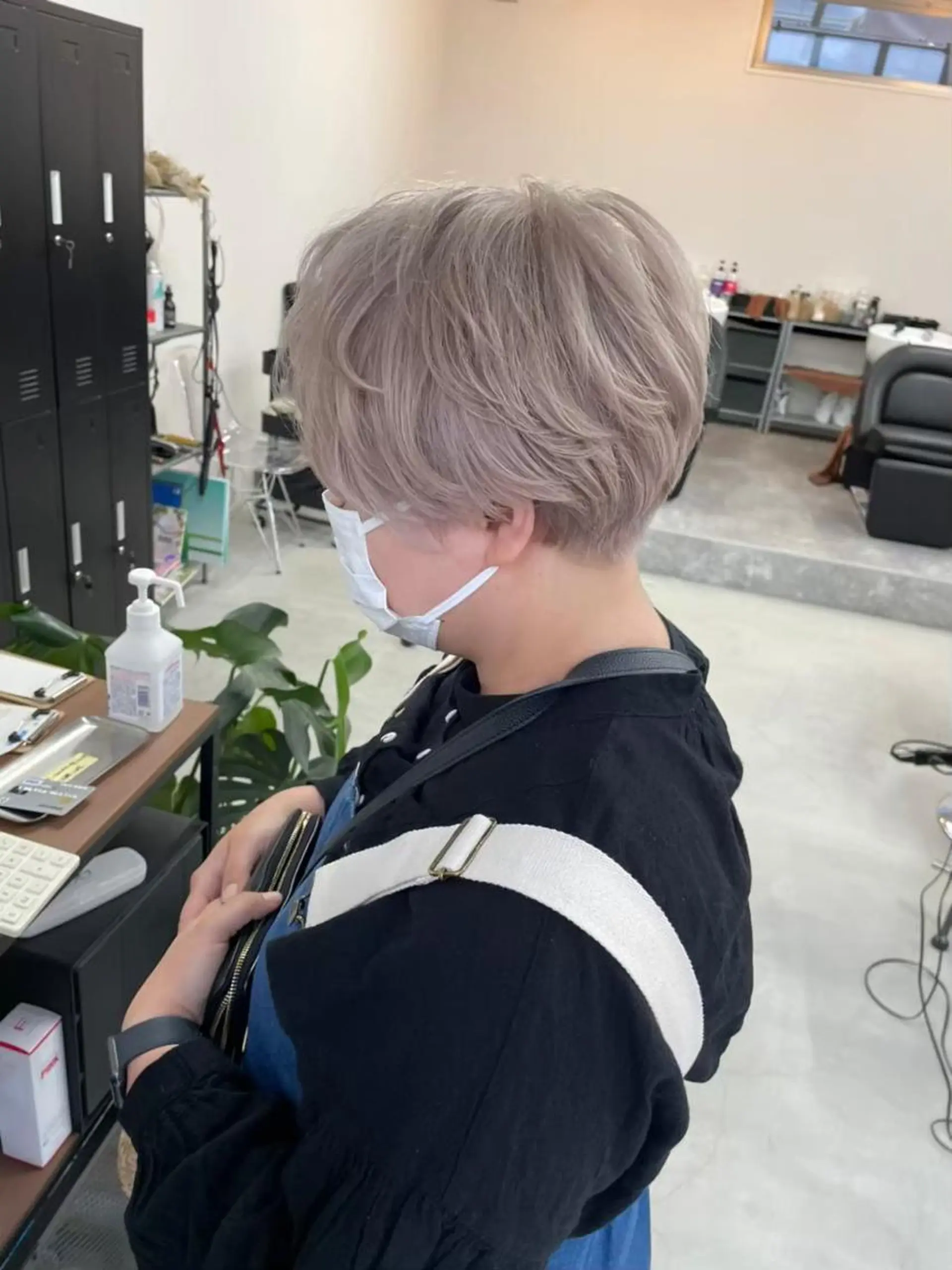 セミロング カラー ヘアアレンジ パーマ ネイル マツエク・マツパ アイブロウ ショートボブ セミロングパーマ バレイヤージュ ブリーチ ケアブリーチ カラー特化サロン大阪 ルービック江坂/新城のヘアスタイル