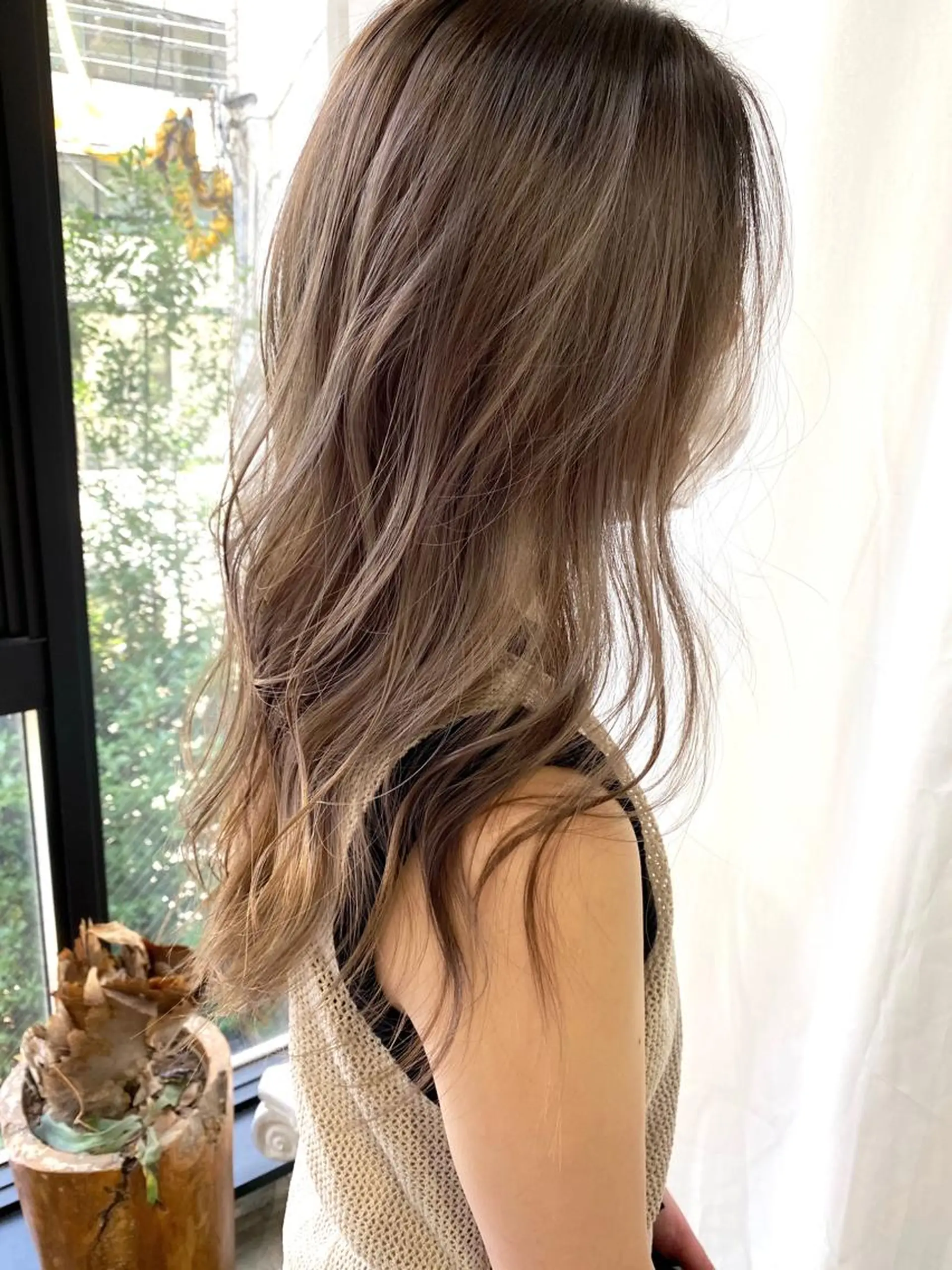 ロング カラー ベージュカラー シアーベージュ Pia ツボイ ケイタのヘアスタイル