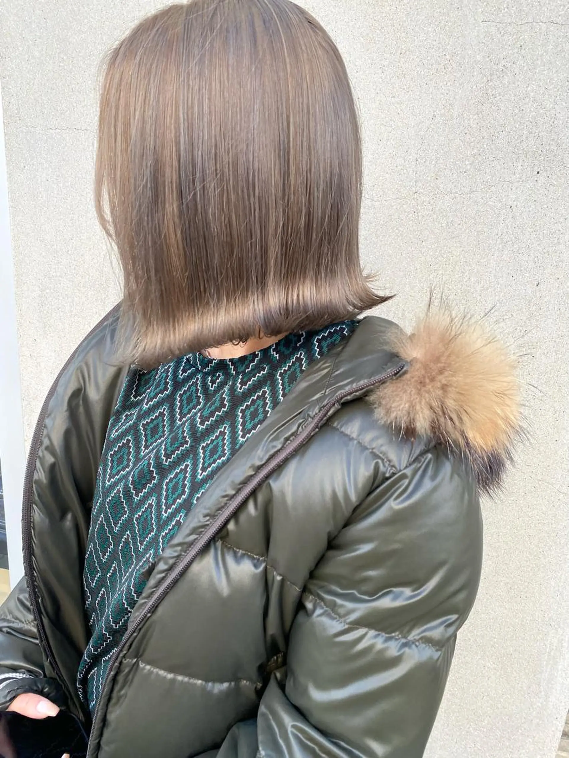 カラー ベージュカラー ミルクティーベージュ カット ヘアカラー AYANE 韓国ヘア /レイヤーカットのヘアスタイル