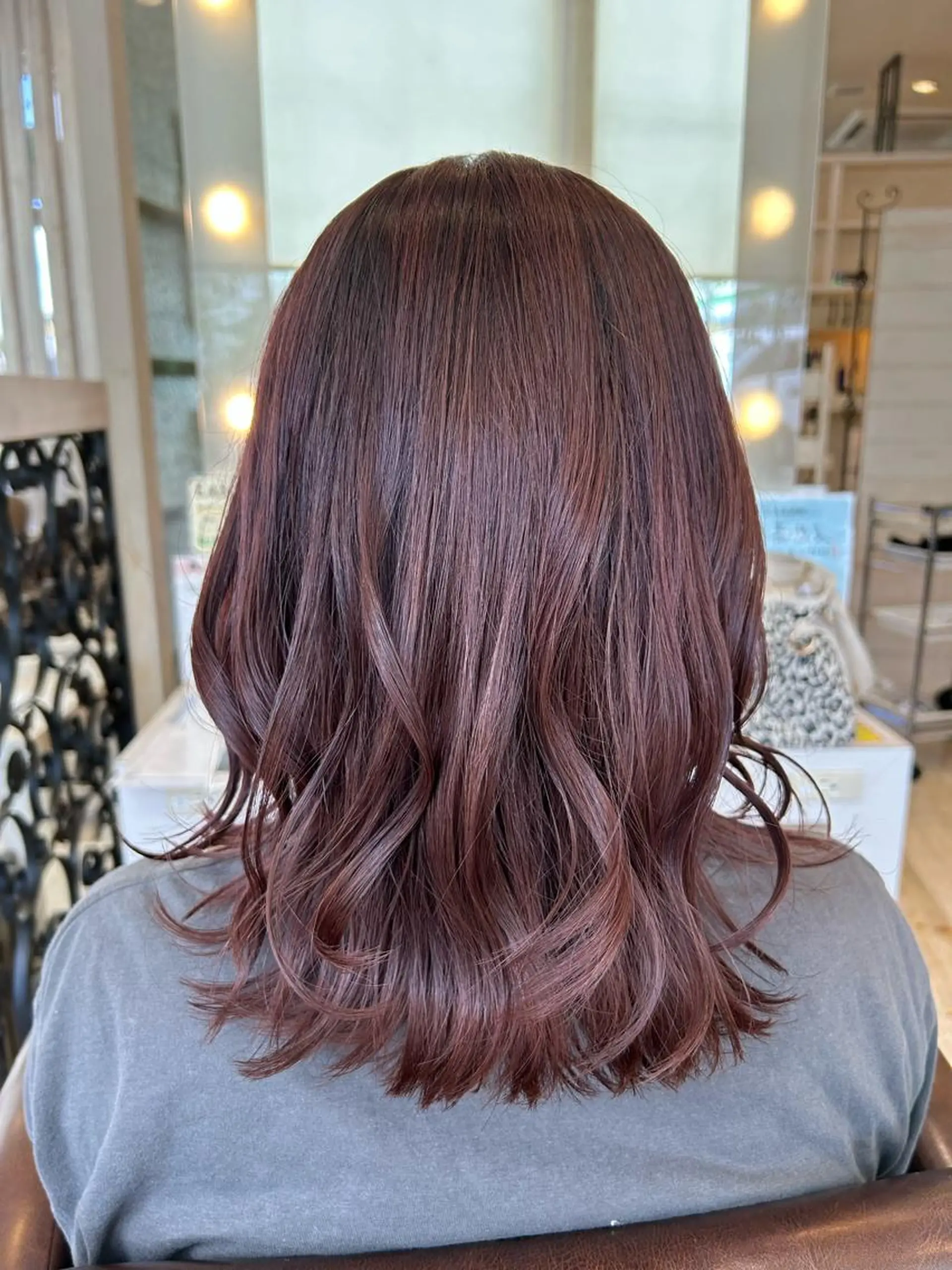 セミロング カラー ダブルカラー ハイトーンカラー ピンクカラー ピンクパープル パープルカラー 東恩納 誠のヘアスタイル