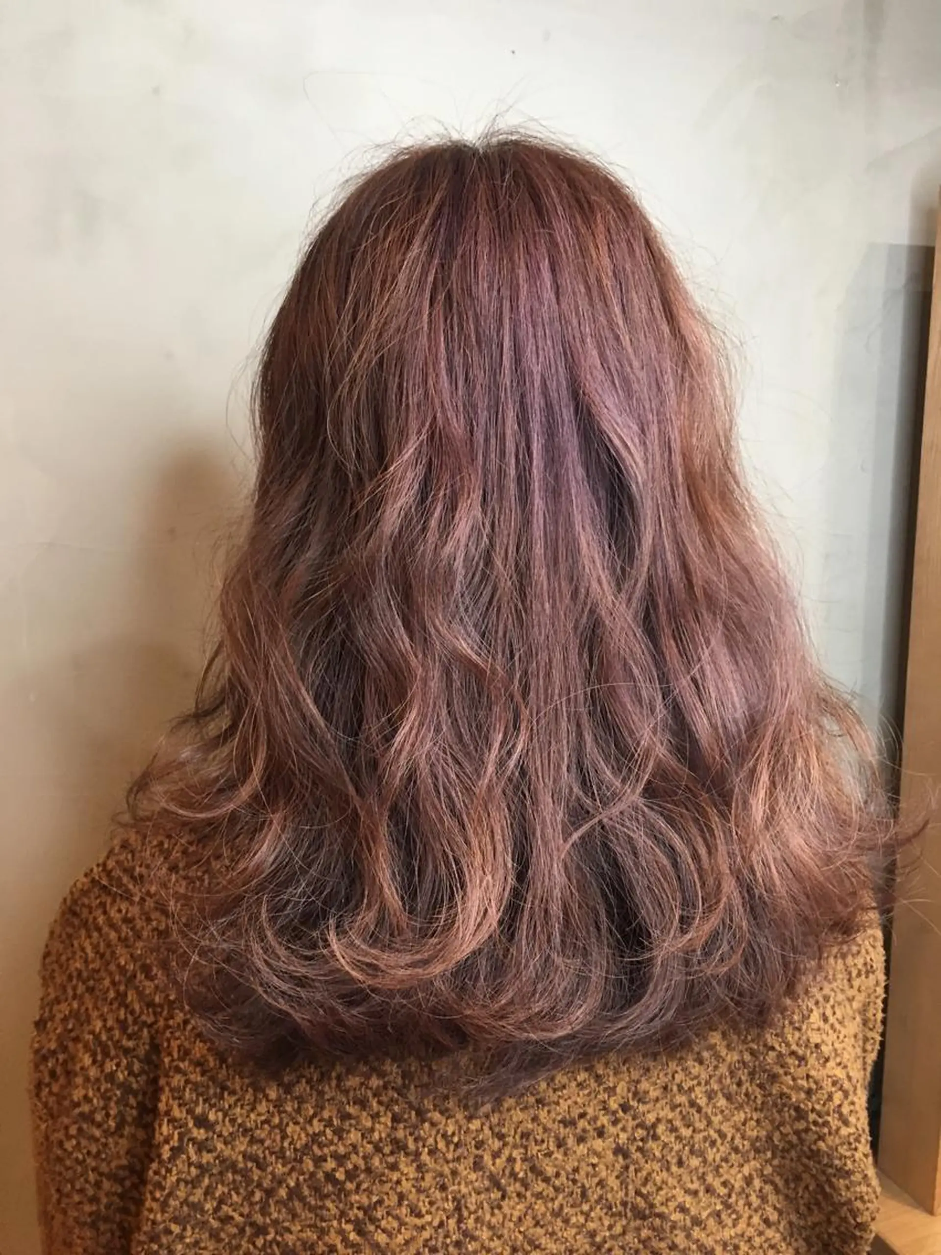 セミロング ヘアカラー 嶋崎 啓人のヘアスタイル