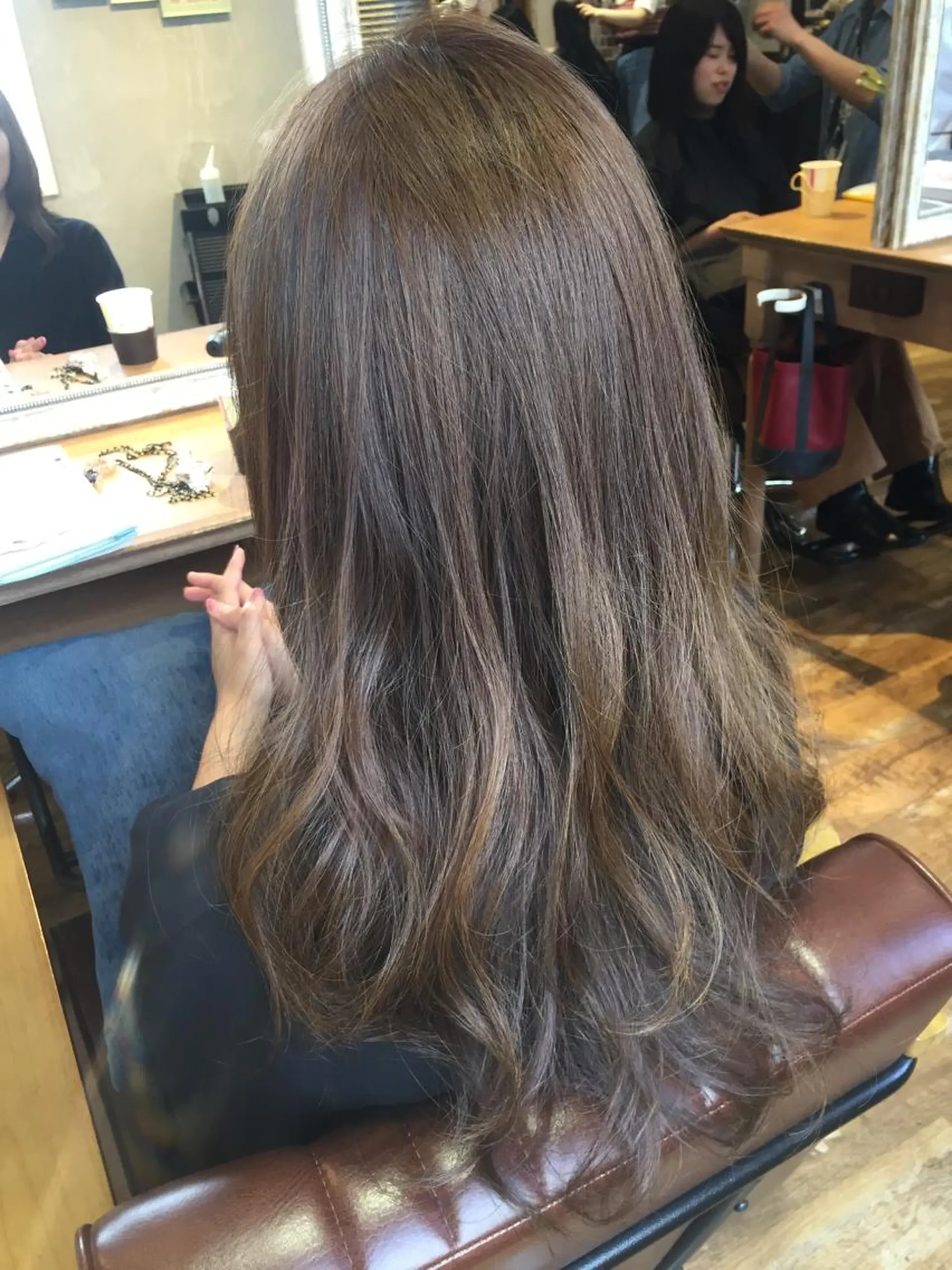 ロング カラー クボキ サヤのヘアスタイル