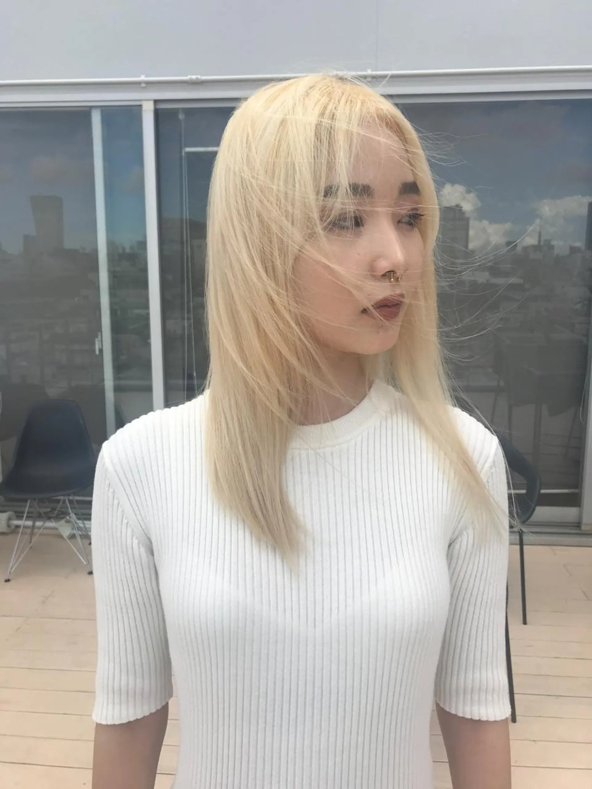 セミロング カラー ブロンド カット ヘアカラー インナーエクステ渋谷 🦋KAJIのヘアスタイル