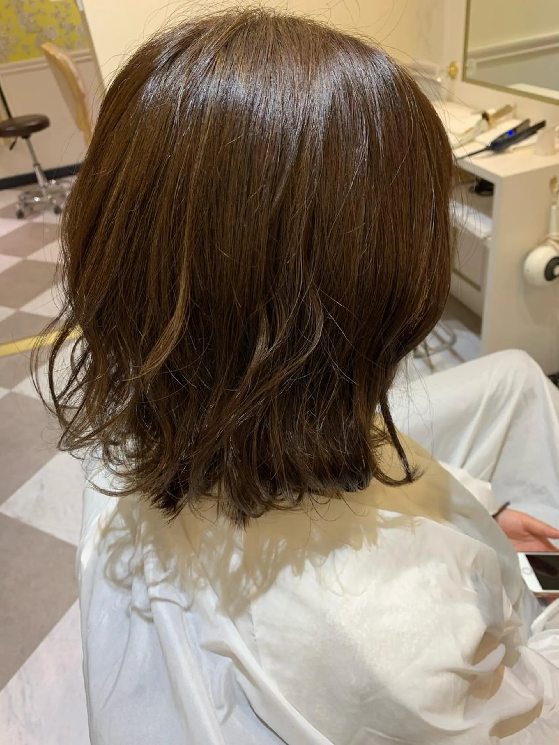 ショート カラー 粟田 めぐみのヘアスタイル