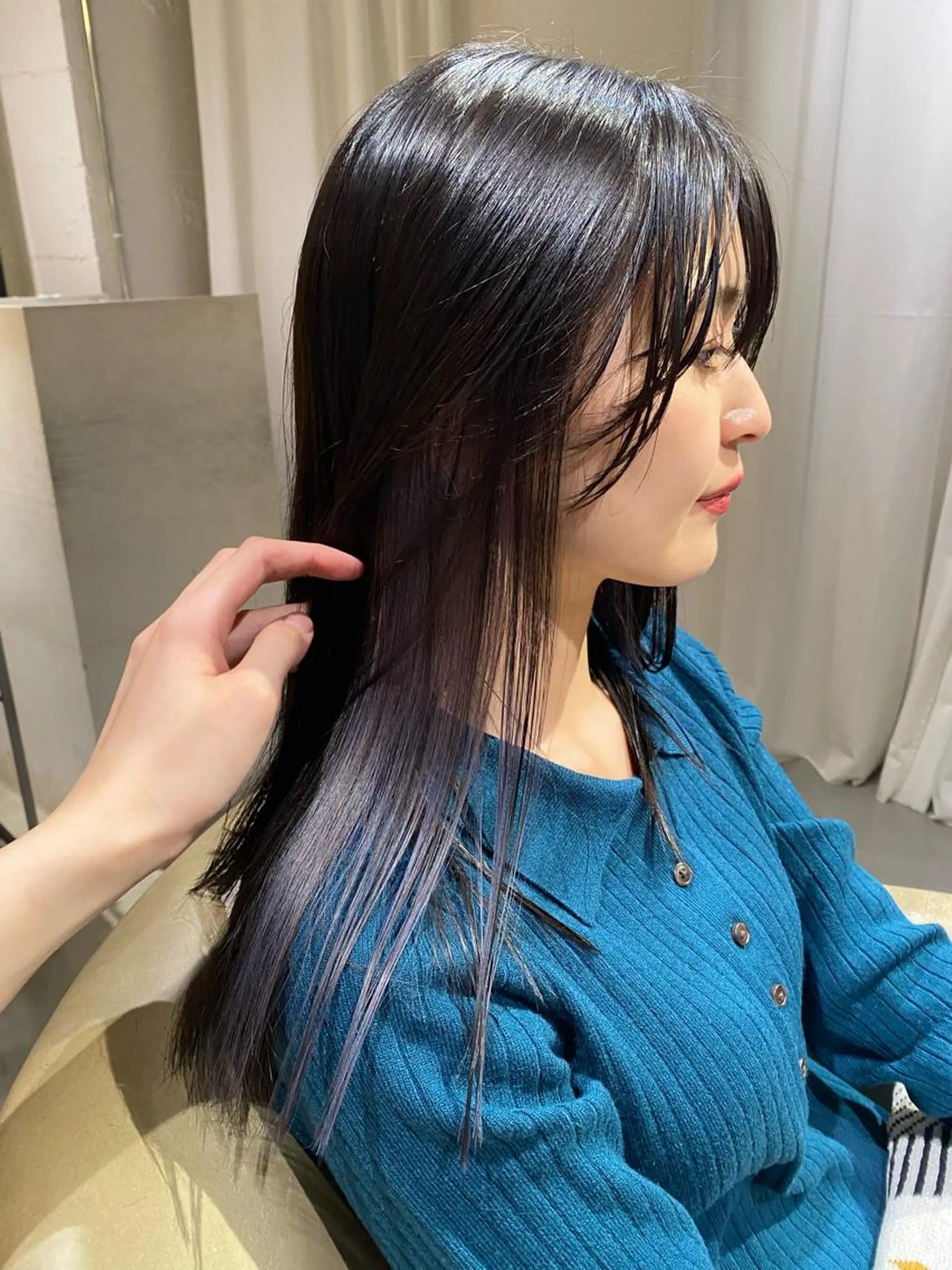 ロング カラー 聖 来のヘアスタイル