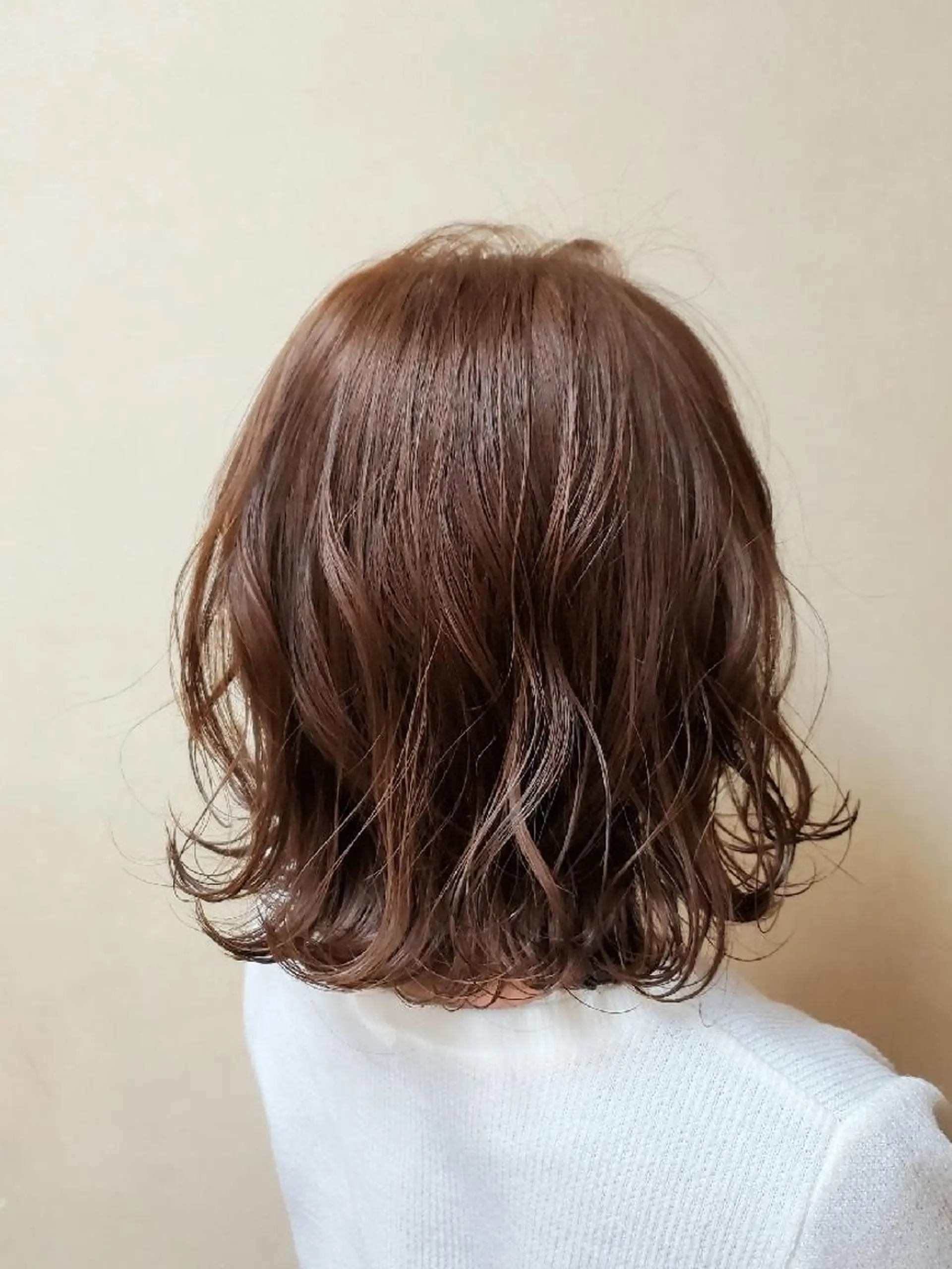 ミディアム カラー カット ヘアカラー トリートメント 常世田 ゆうきのヘアスタイル