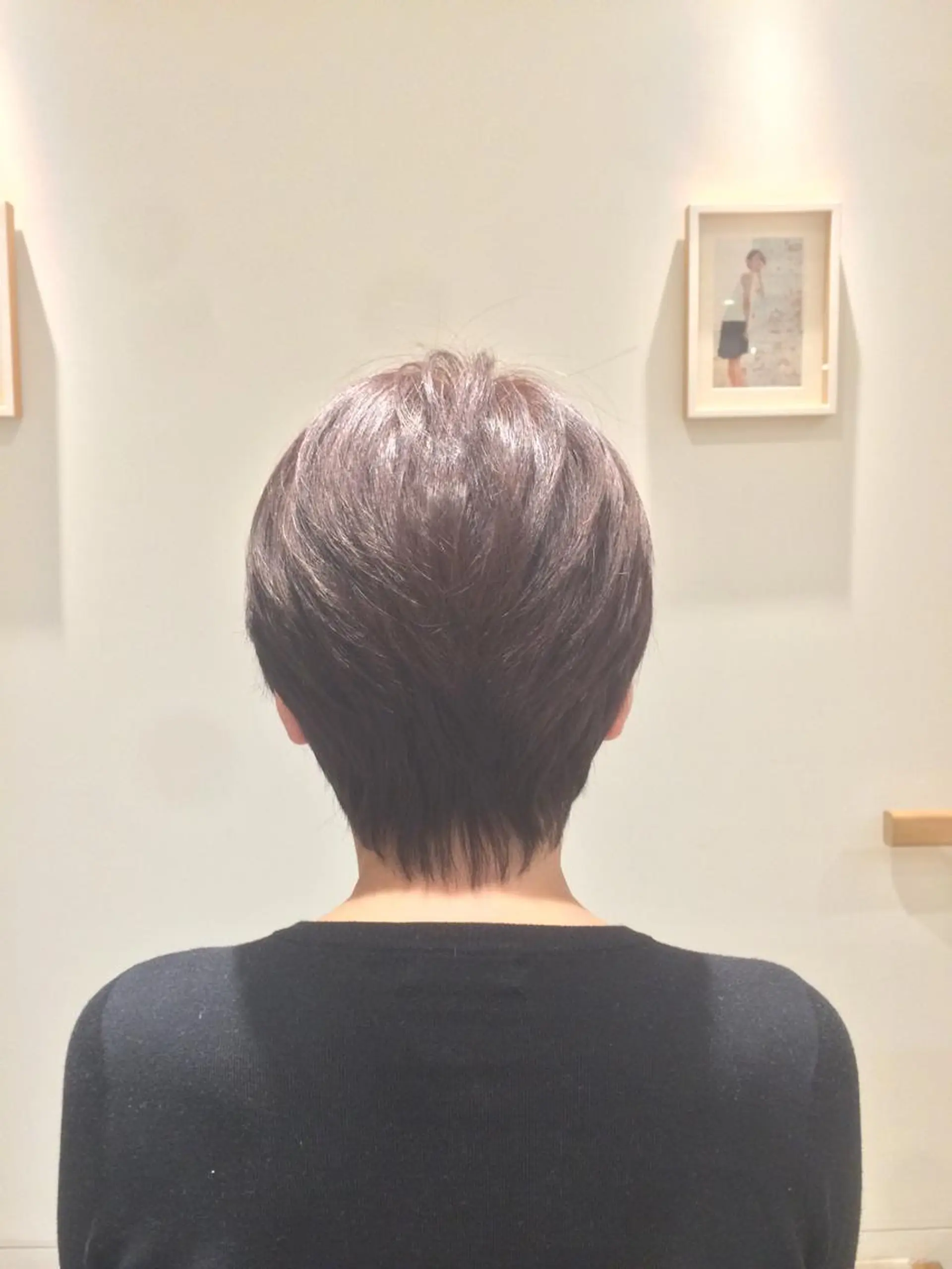 ショート くびれヘア 露崎 遼のヘアスタイル