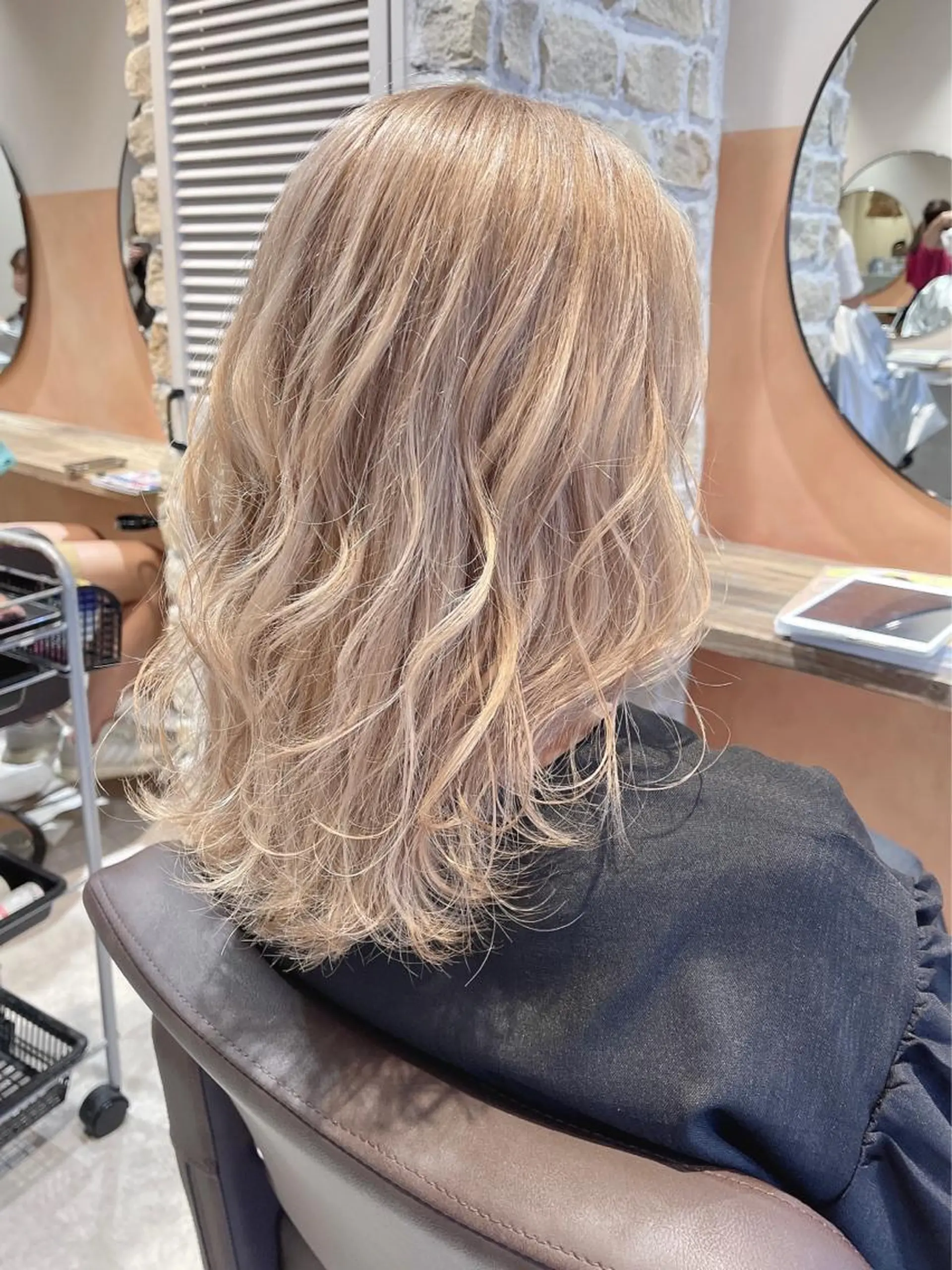 セミロング カット ヘアカラー トリートメント 髪質改善×艶髪　斉藤 勝のヘアスタイル