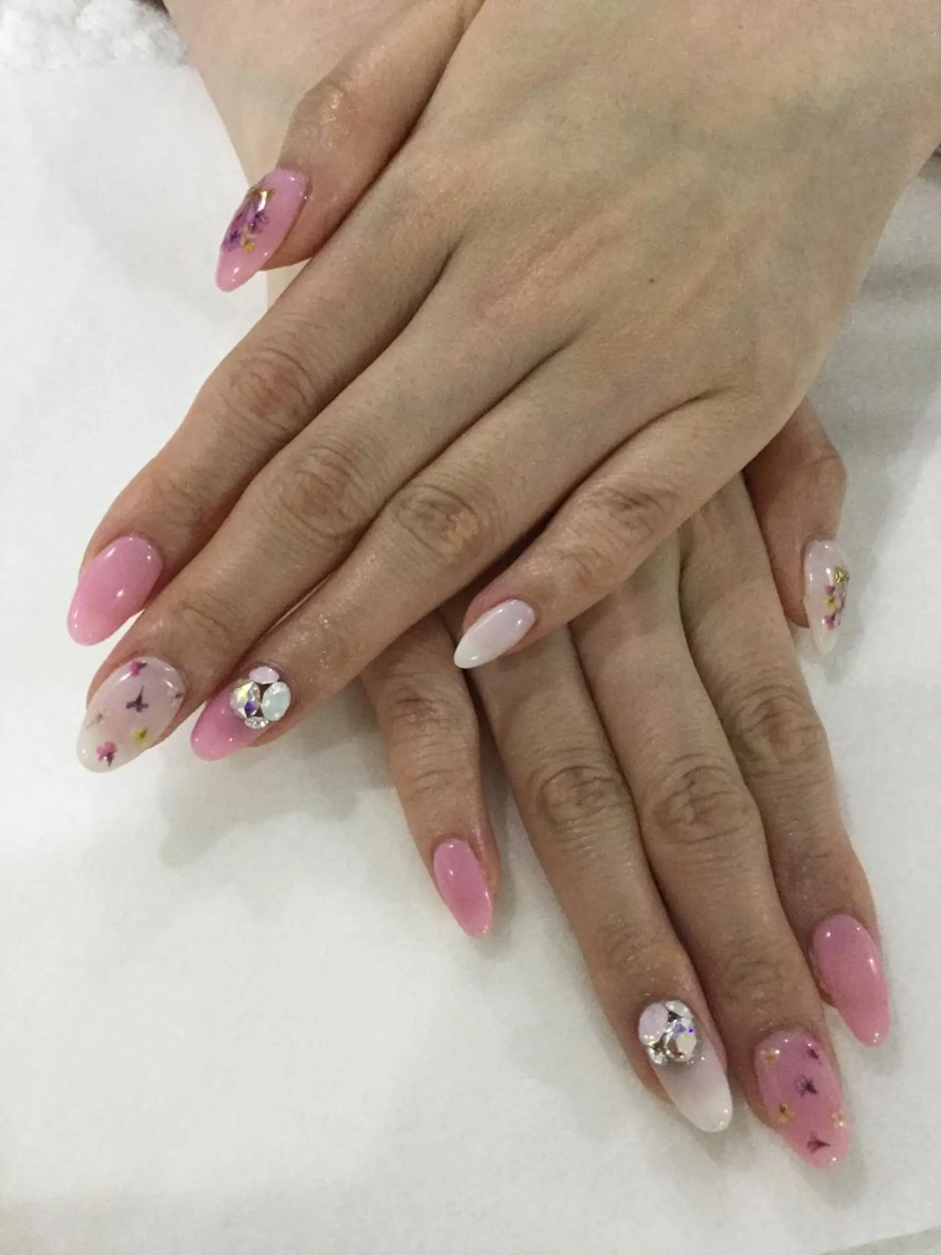 ネイル 💎🐰 saki. m 🐰💎のネイルデザイン