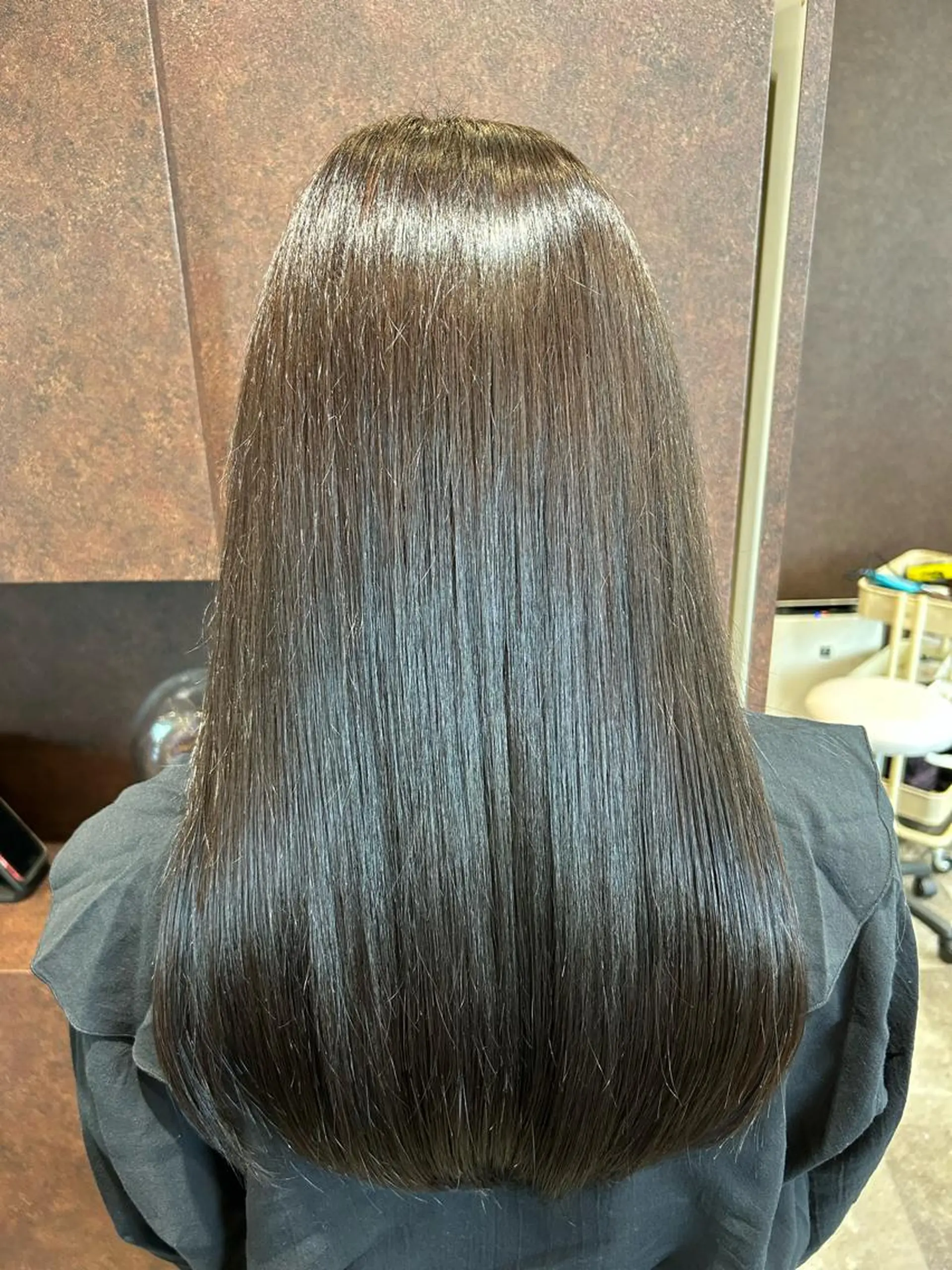 ロング 髪質改善✨美髪矯正✨ KAREN🍓のヘアスタイル