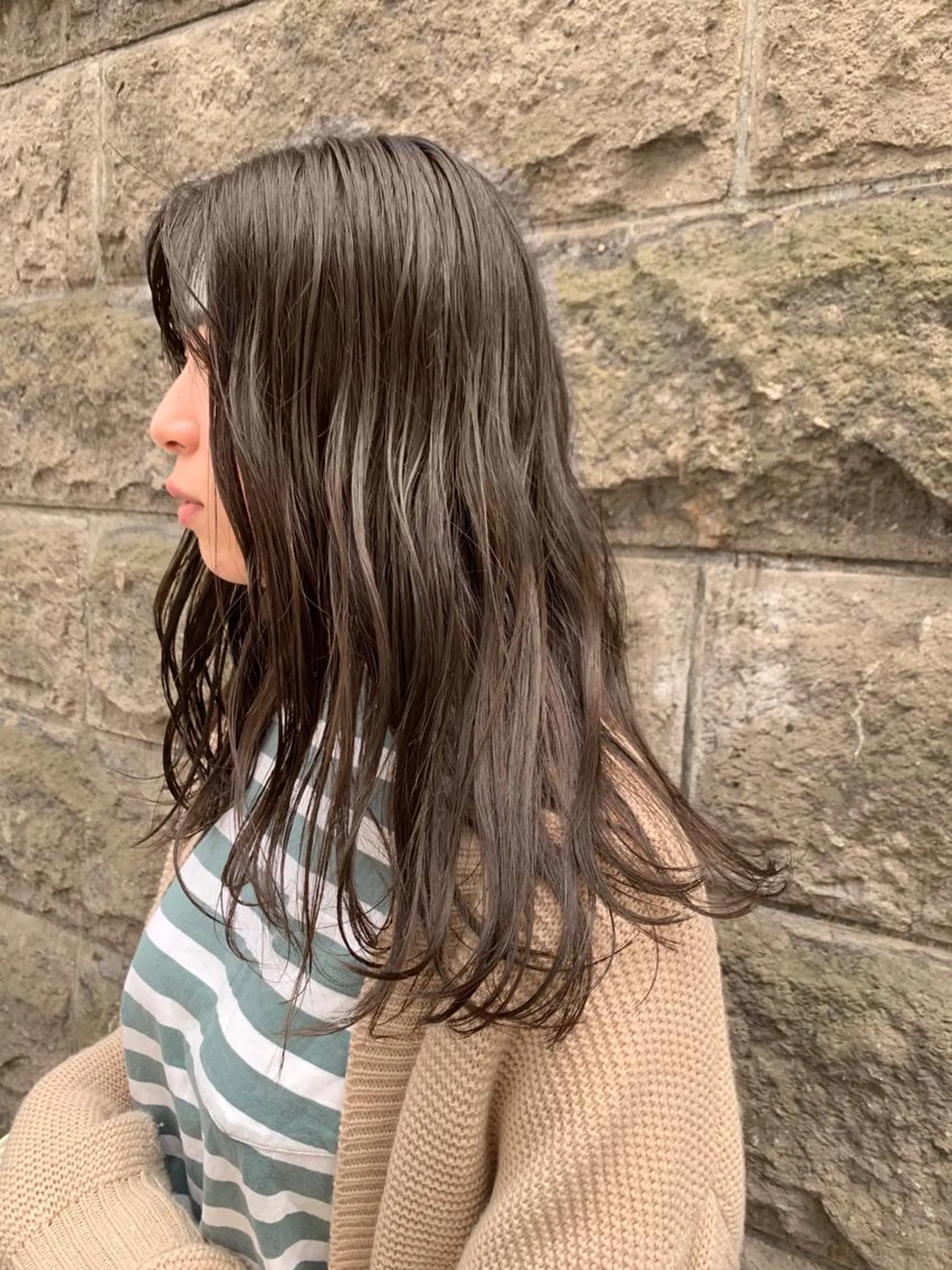 ロング カラー カット ヘアカラー トリートメント よしだ とおいのヘアスタイル