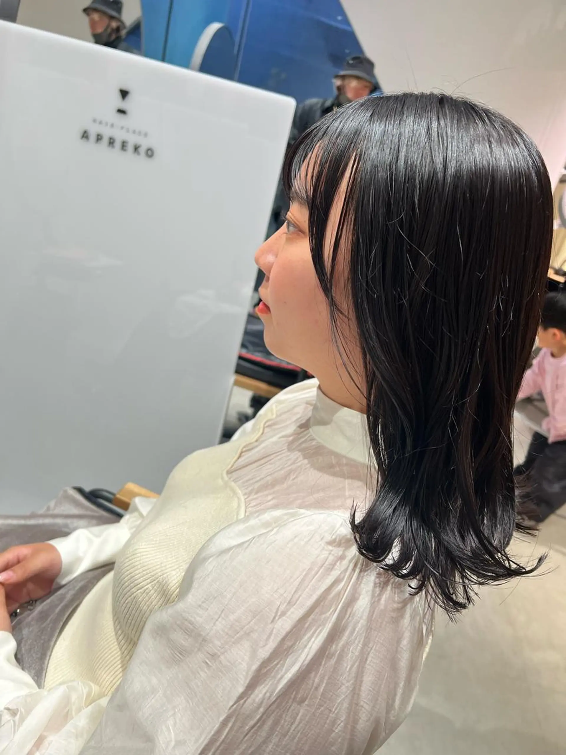 セミロング ヘアアレンジ 顔周りカット トリートメント カット トリートメント APREKO SAYAKAのヘアスタイル