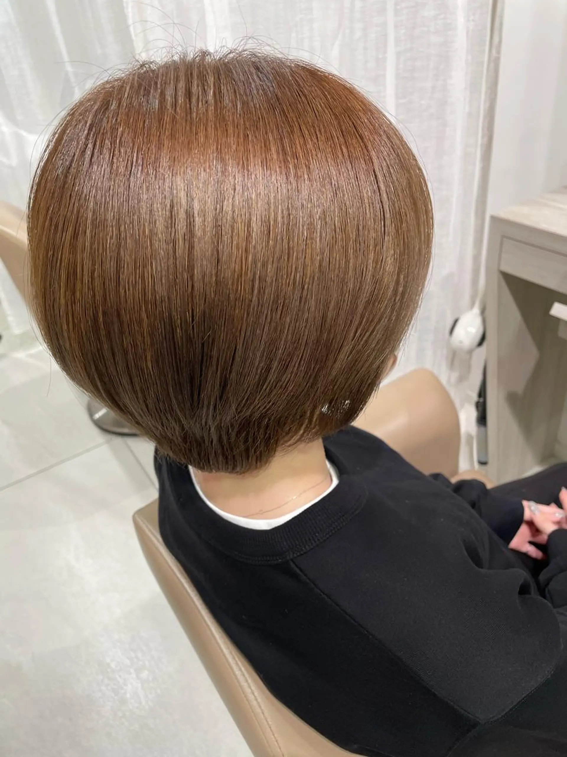 ショート ハッシュカット 暖色カラー/伊藤菜月のヘアスタイル
