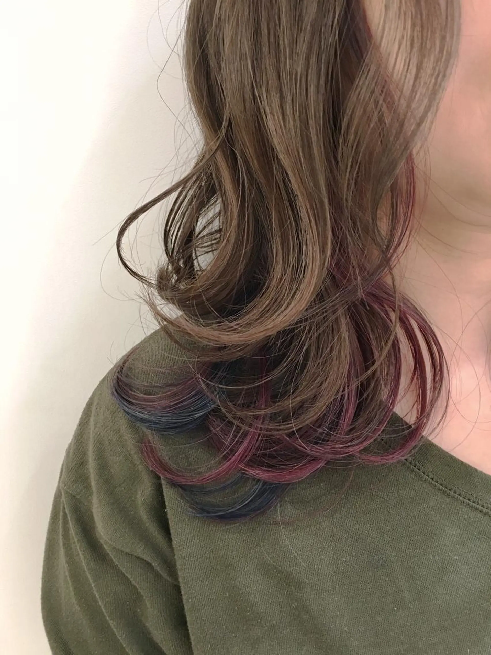 セミロング カラー ユニコーンカラー ハイトーンブリーチ 土坂 由志【京都】のヘアスタイル