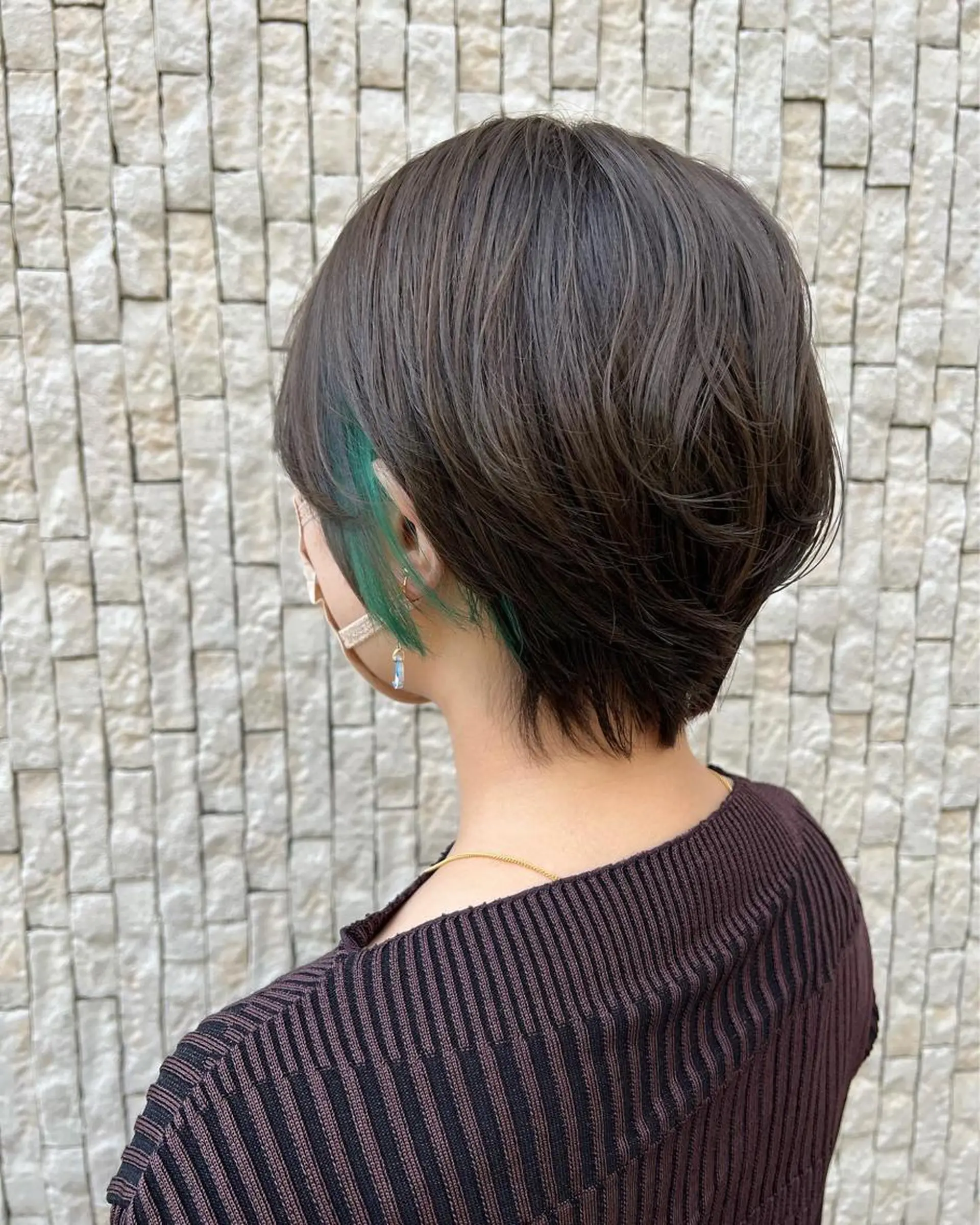 ショート カラー ブリーチ イヤリングカラー トリートメント 下山 大智のヘアスタイル