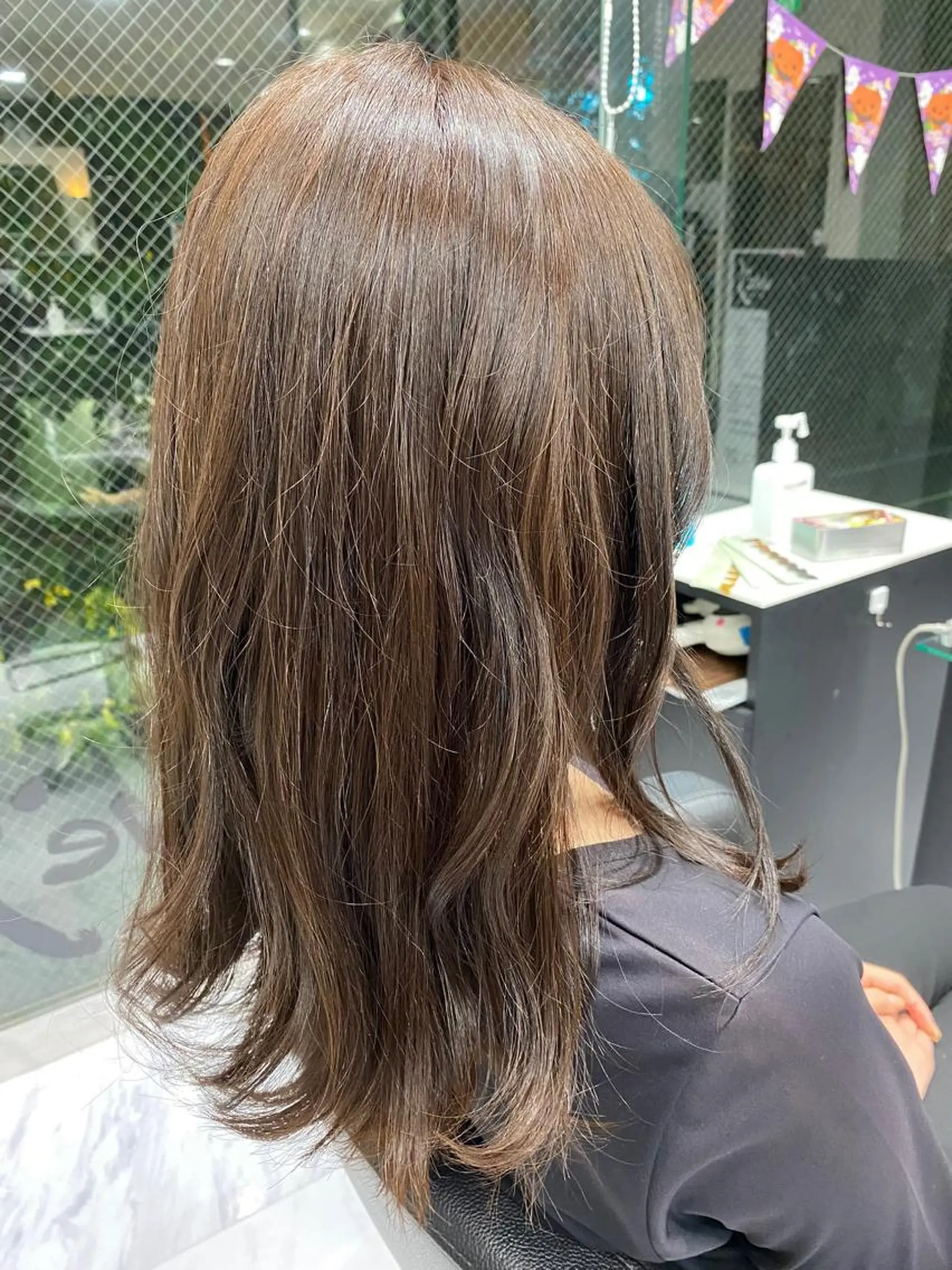 ロング カラー レイヤーカット シャギー 目黒 碧人のヘアスタイル