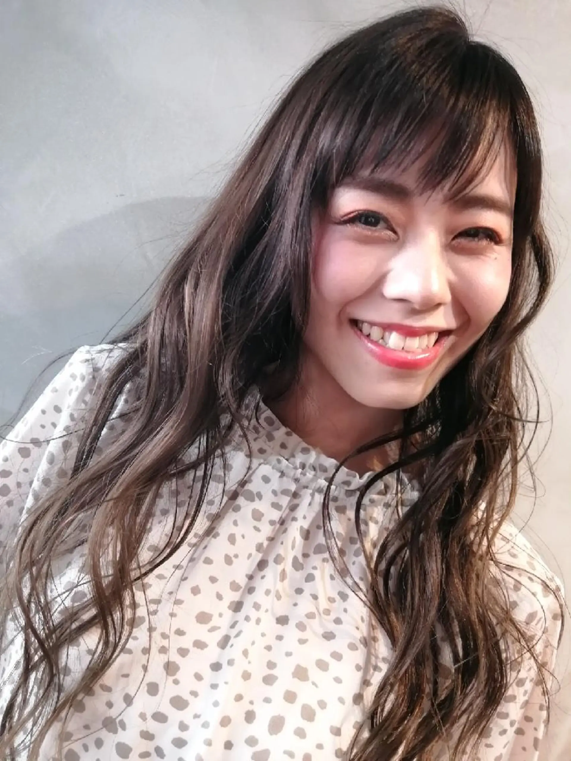 カラー ロング グレージュ ブリーチ・ハイトーン 特化🎉内山のヘアスタイル
