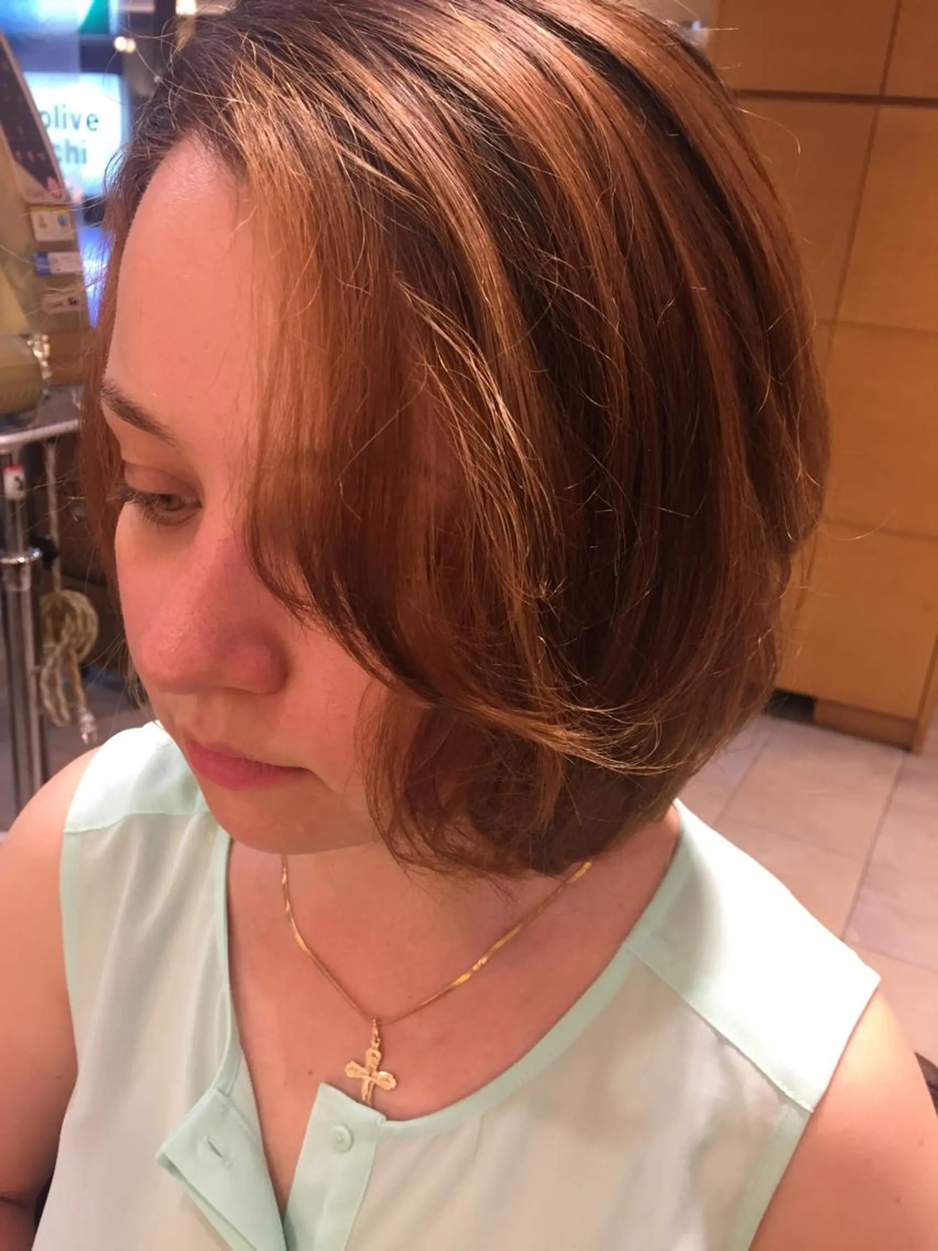 ショート カラー 加藤 綾華のヘアスタイル