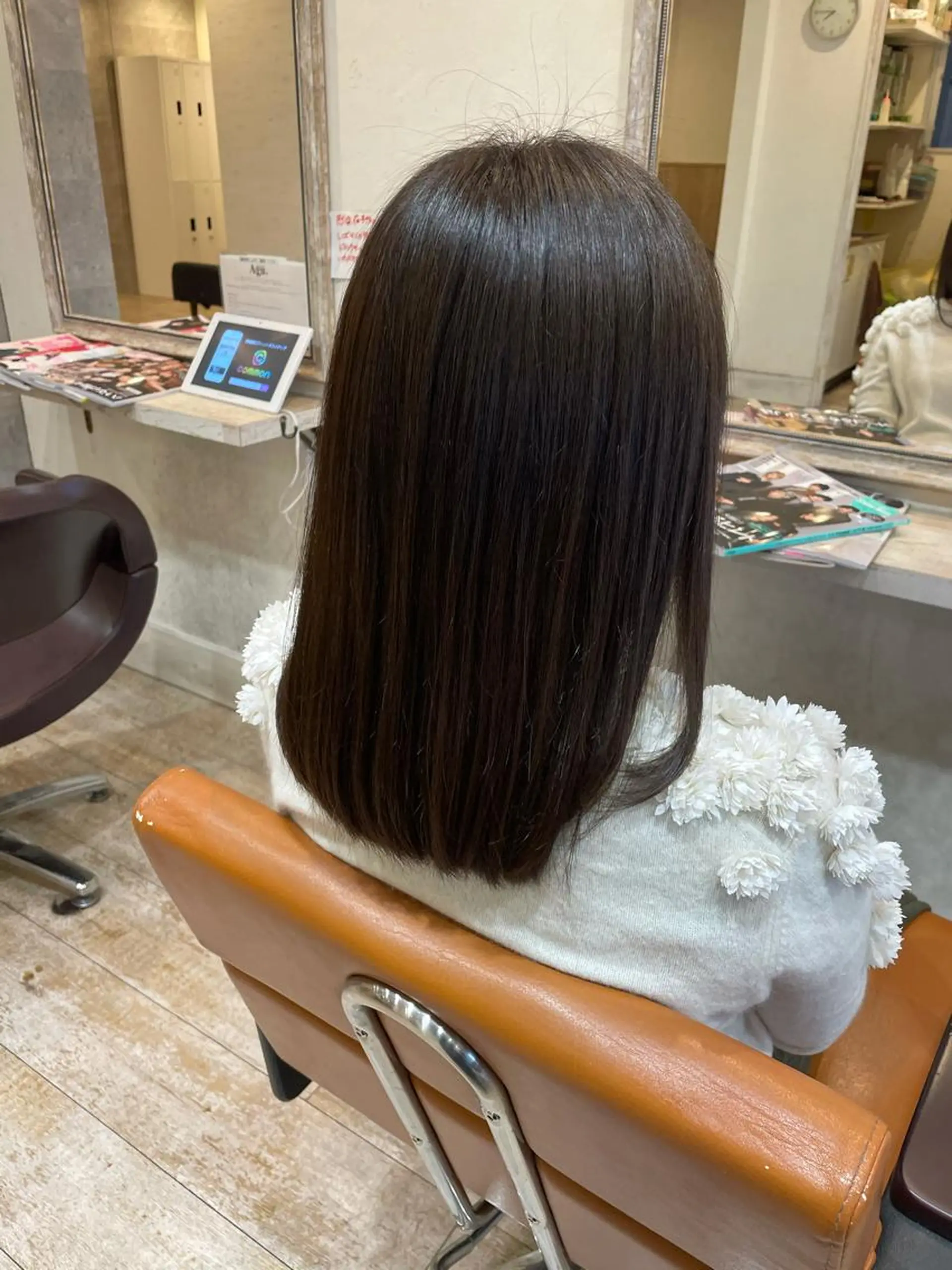 セミロング カラー 小顔/似合わせカット 杉山莉菜のヘアスタイル