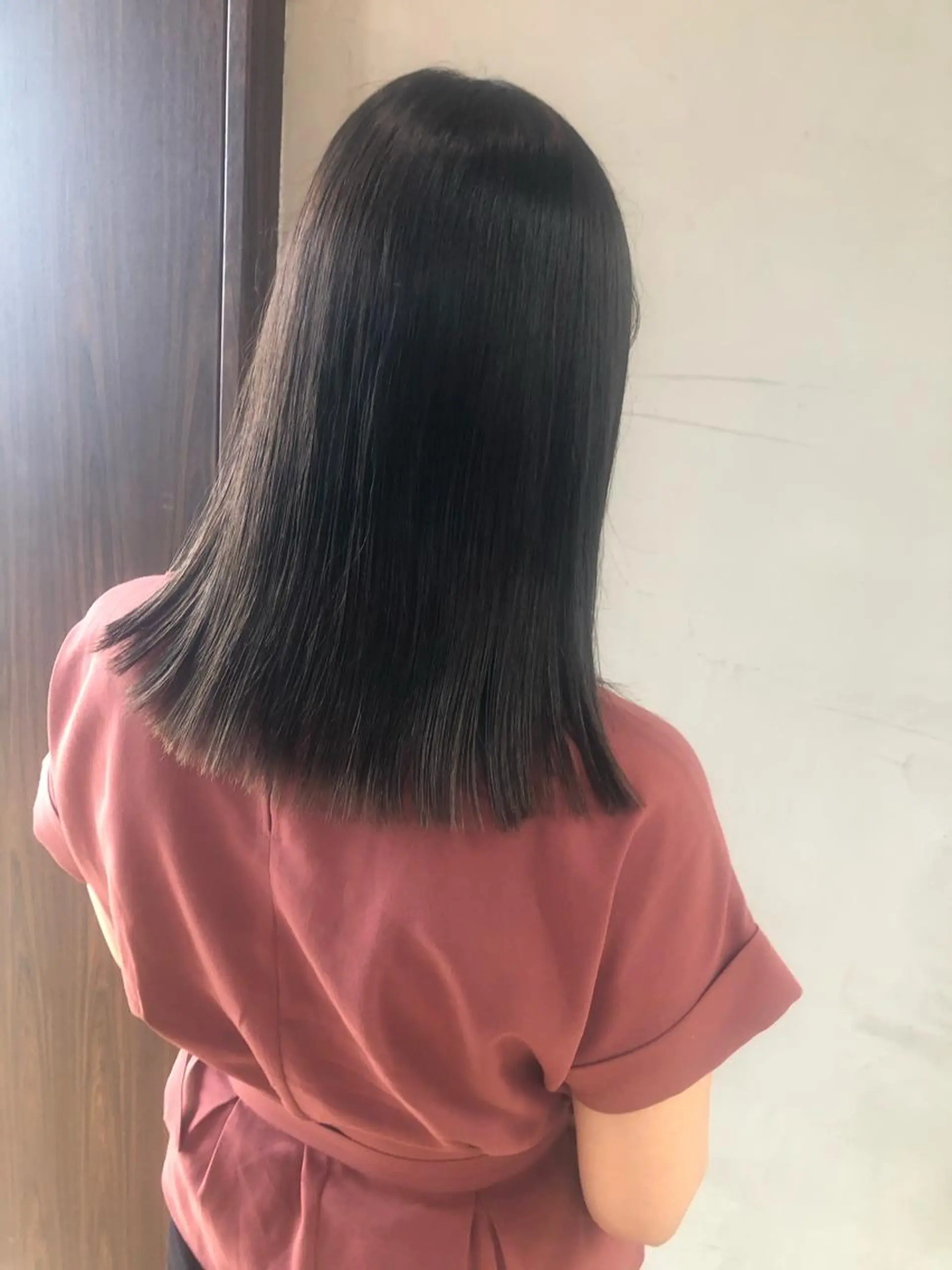 セミロング カラー 遠藤 眞実のヘアスタイル