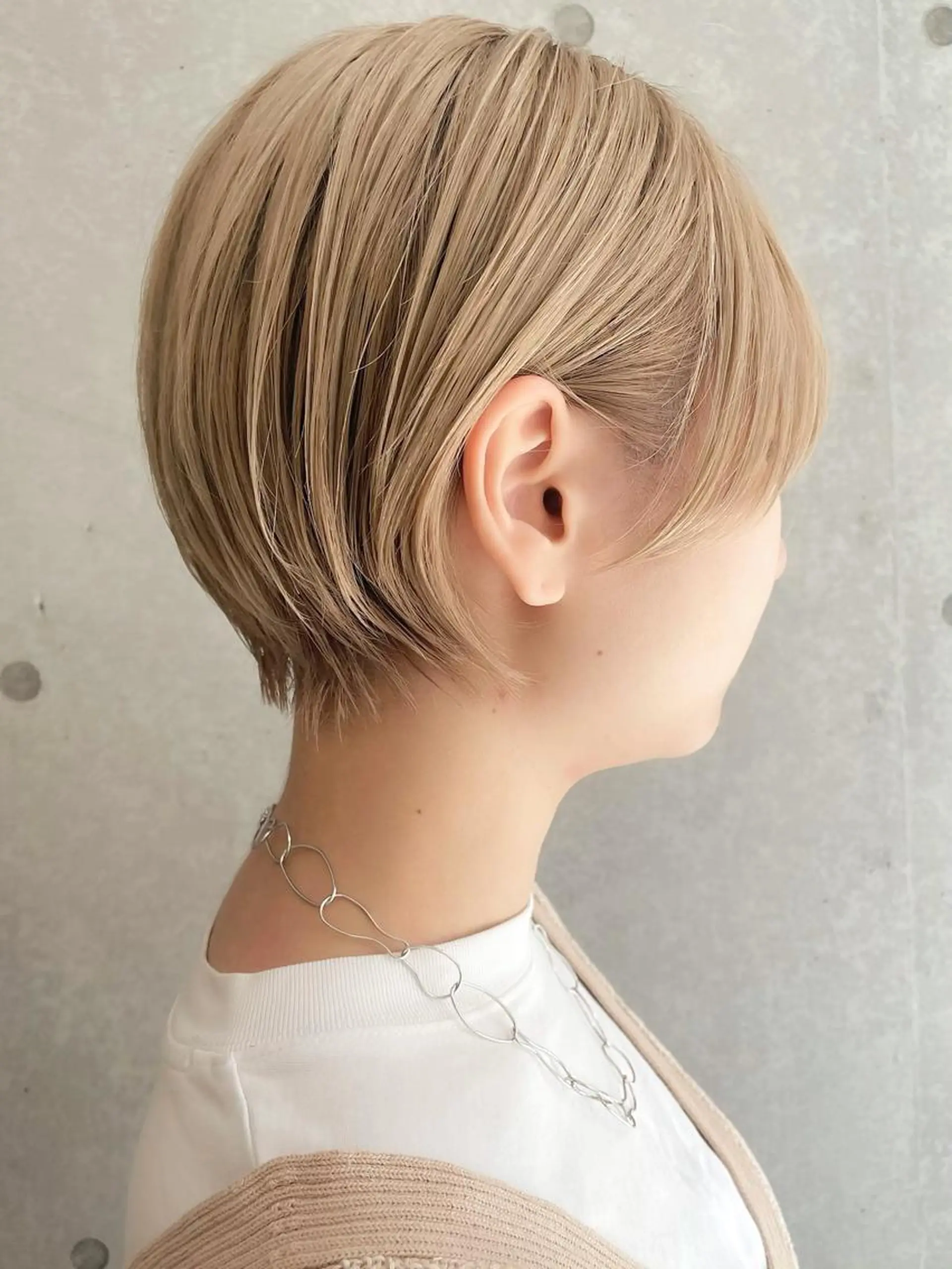 ショート 三鷹で1番ショート ボブをカットする新谷のヘアスタイル