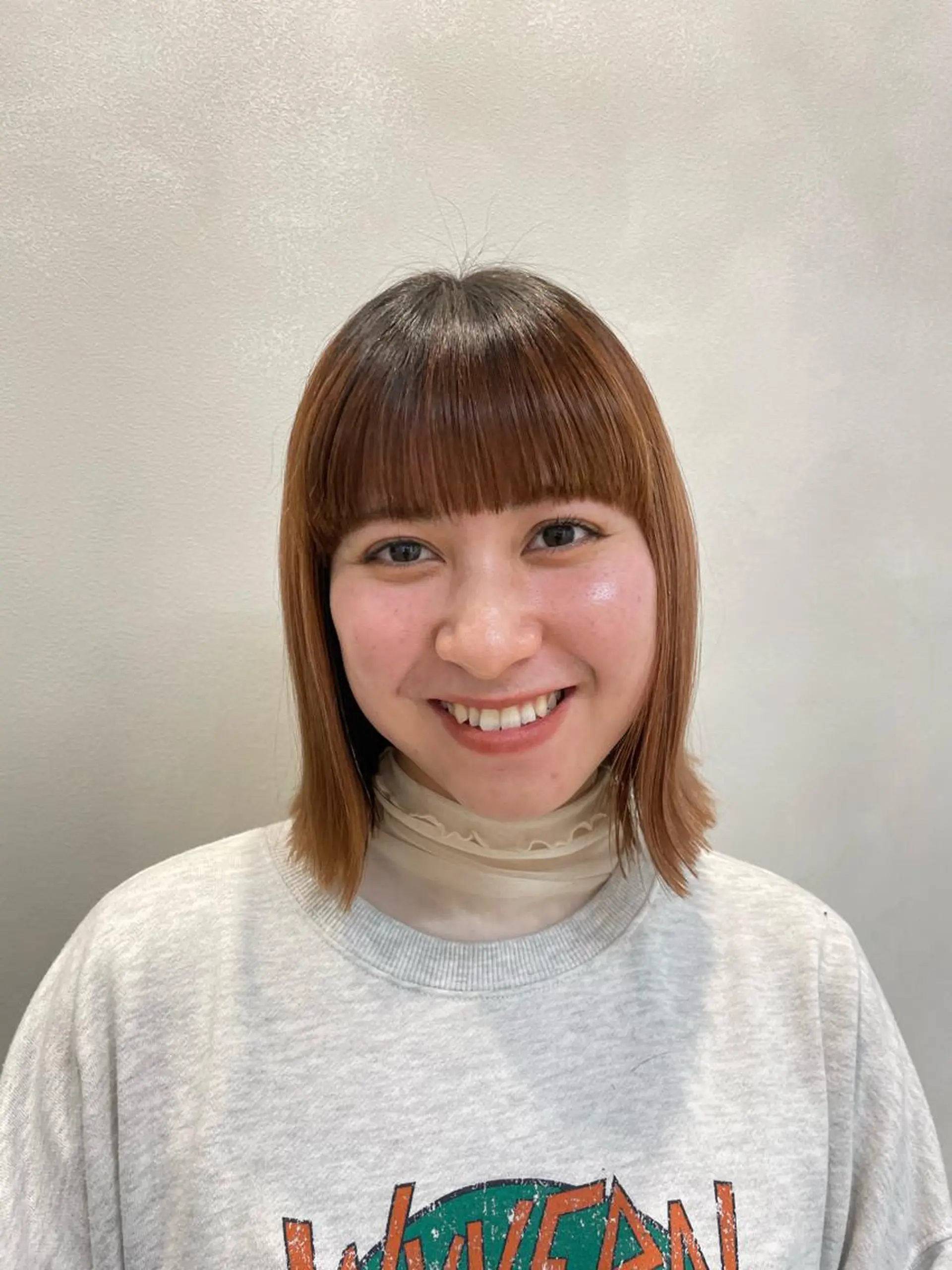 ショート ワイドバング レイヤーカット Kinoのヘアスタイル
