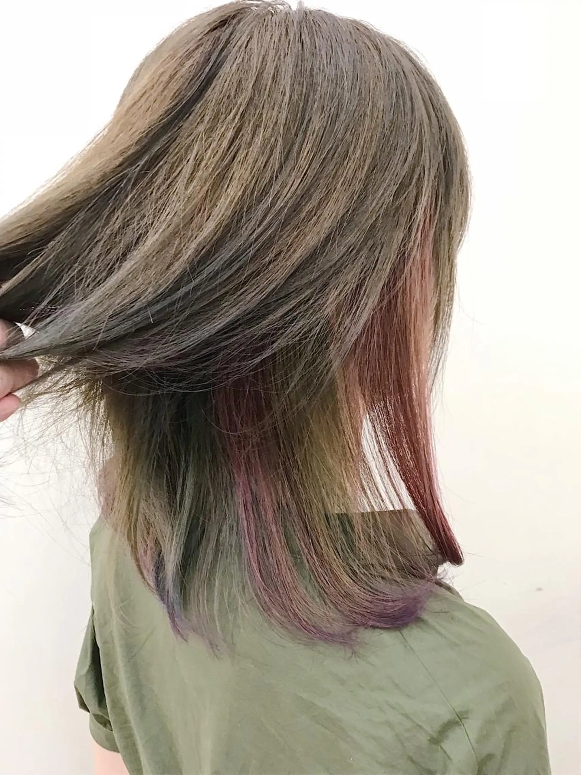 ミディアム カラー ブリーチカラー/ 岩破瑞希のヘアスタイル