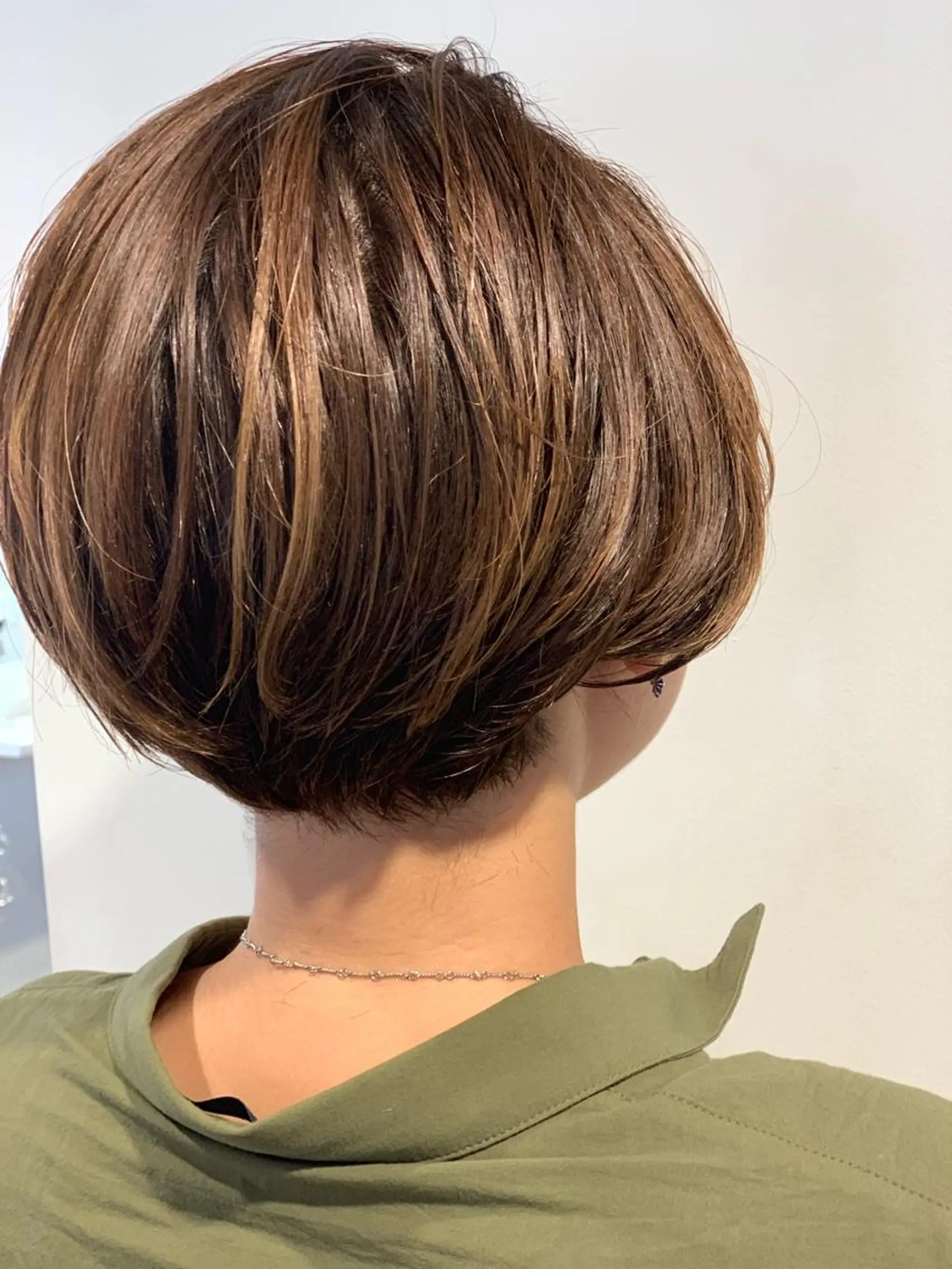 ショート シースルーバング 小顔カット 元重 宣博のヘアスタイル