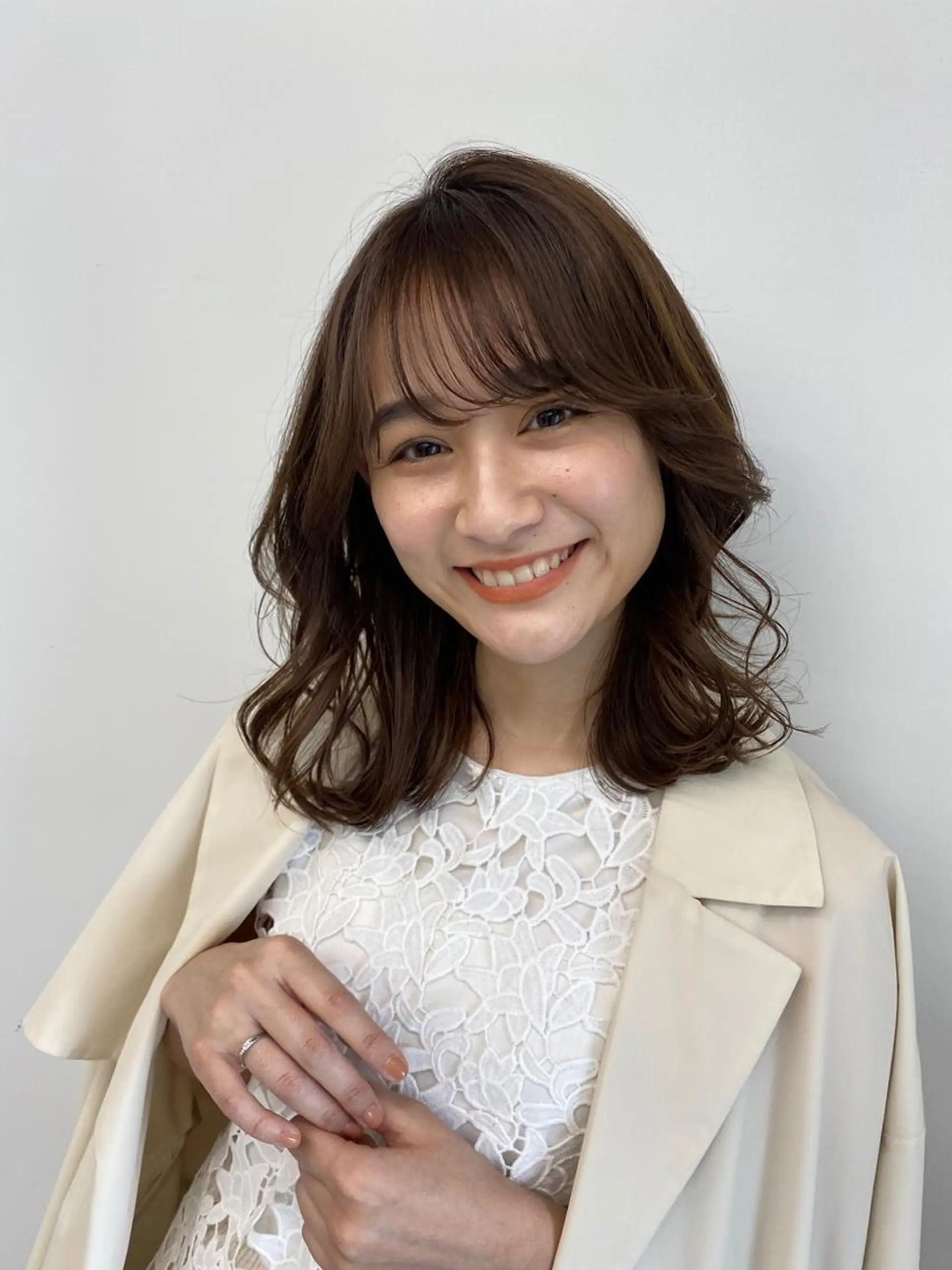 ミディアム くびれヘア 🌼渋谷韓国レイヤー 桑尾幸奈🌼のヘアスタイル