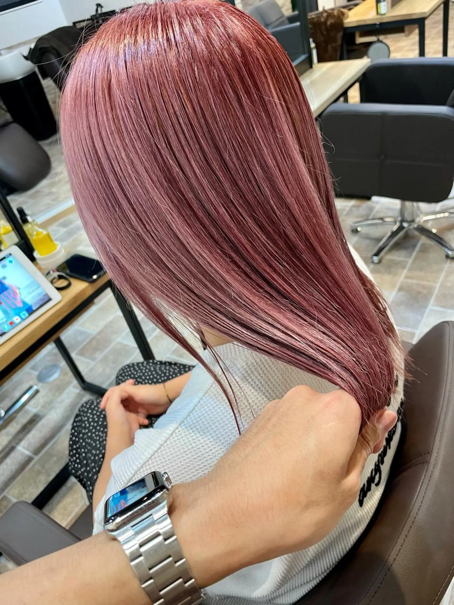 セミロング 【髪質改善の専門店】 🫧鷹司郎のヘアスタイル