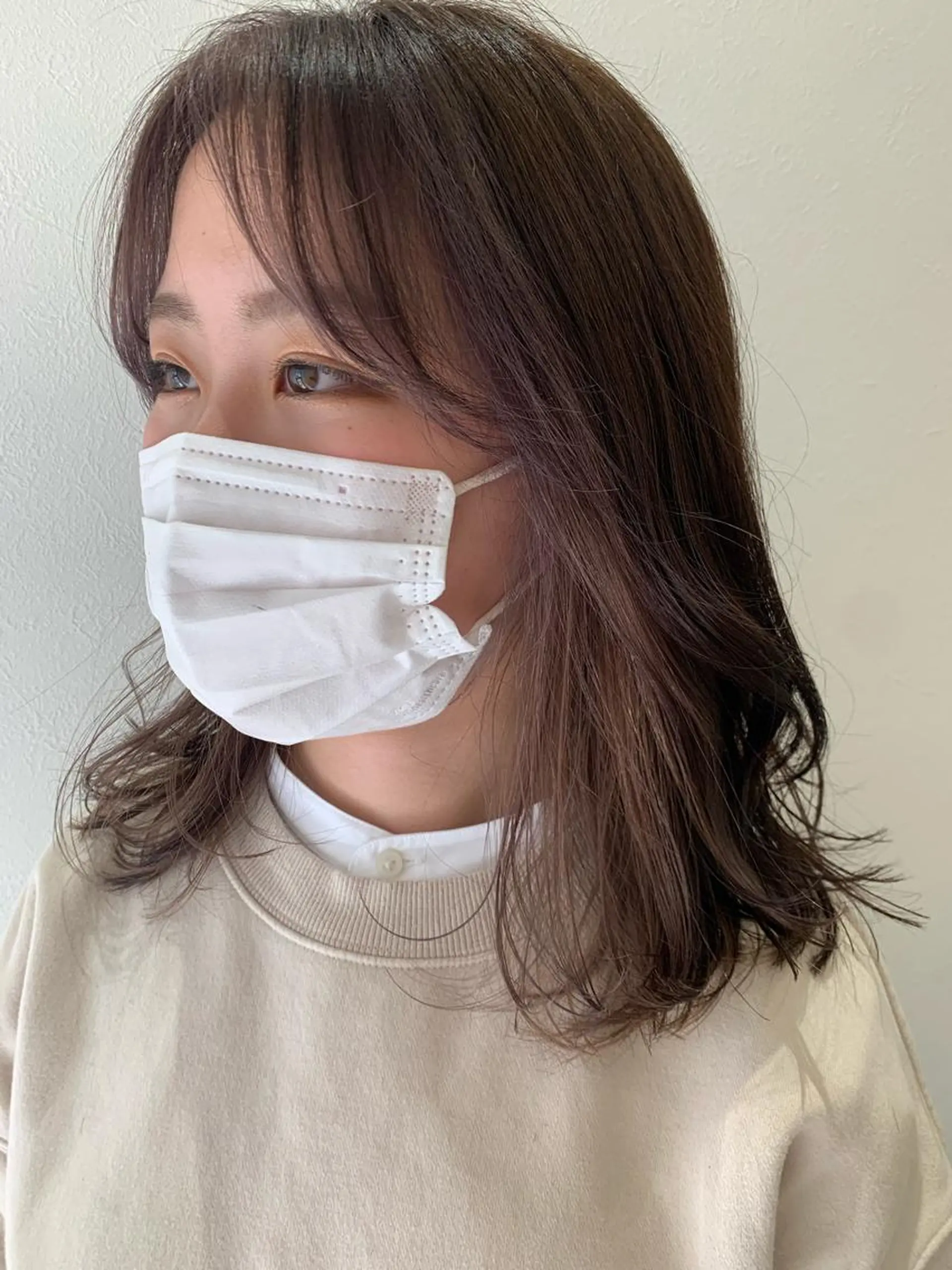 ミディアム カラー ミストバング  フェイスフレーミング グレージュ ハイライトカラー ハイライト カット ヘアカラー トリートメント hub hair レイヤー/透明感のヘアスタイル