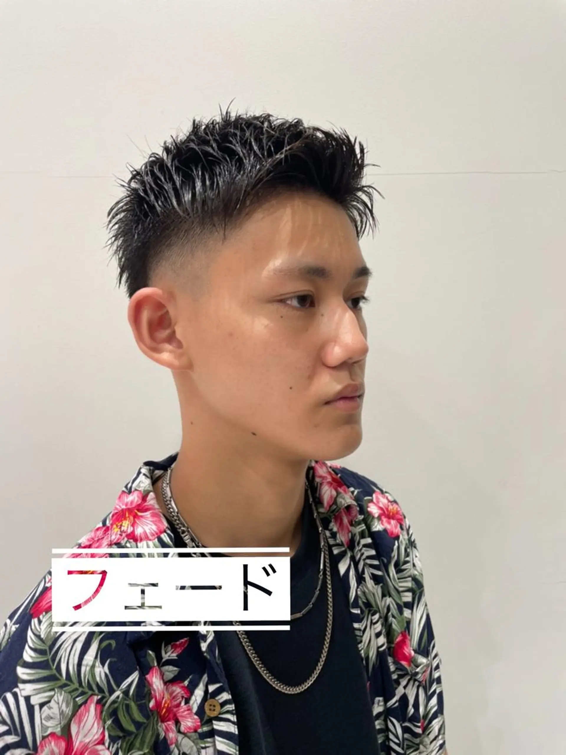 ショート メンズ アップバング フェードカット カット 奈良崎 和弘のヘアスタイル