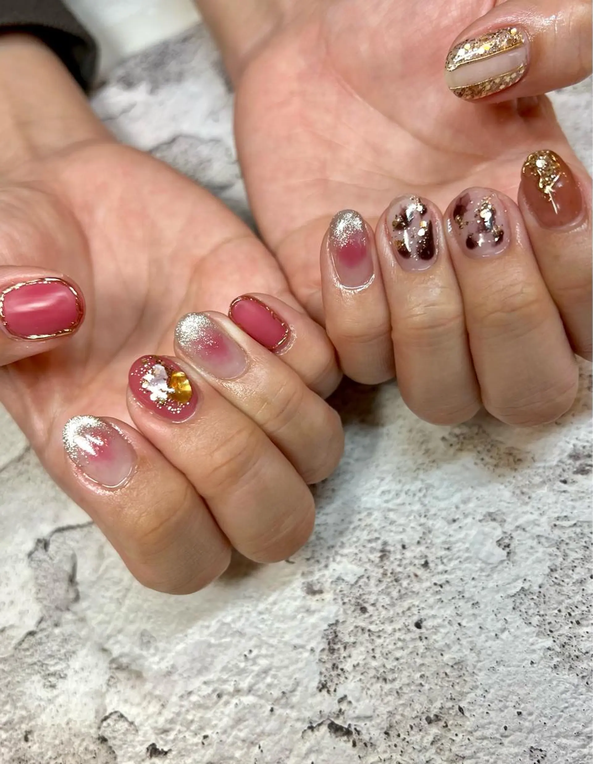 ネイル マグネットネイル ミラーネイル 持ち込み ニュアンスネイル REPLENDA/ azusa(石井梓)のネイルデザイン