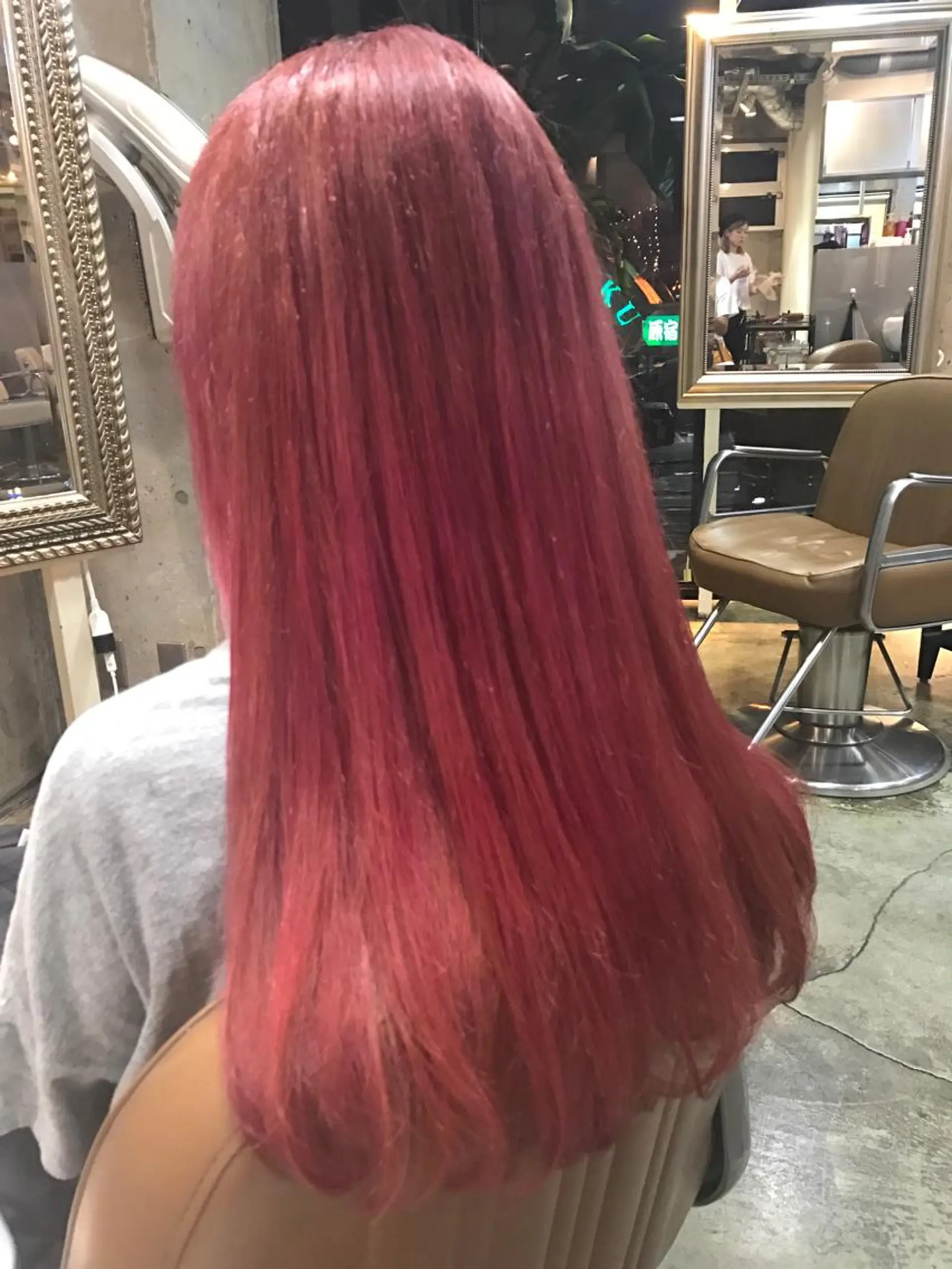 ロング カラー パーマ ヘアアレンジ メンズ キッズ ネイル マツエク・マツパ ダブルカラー サロンドミルク 原宿のヘアスタイル