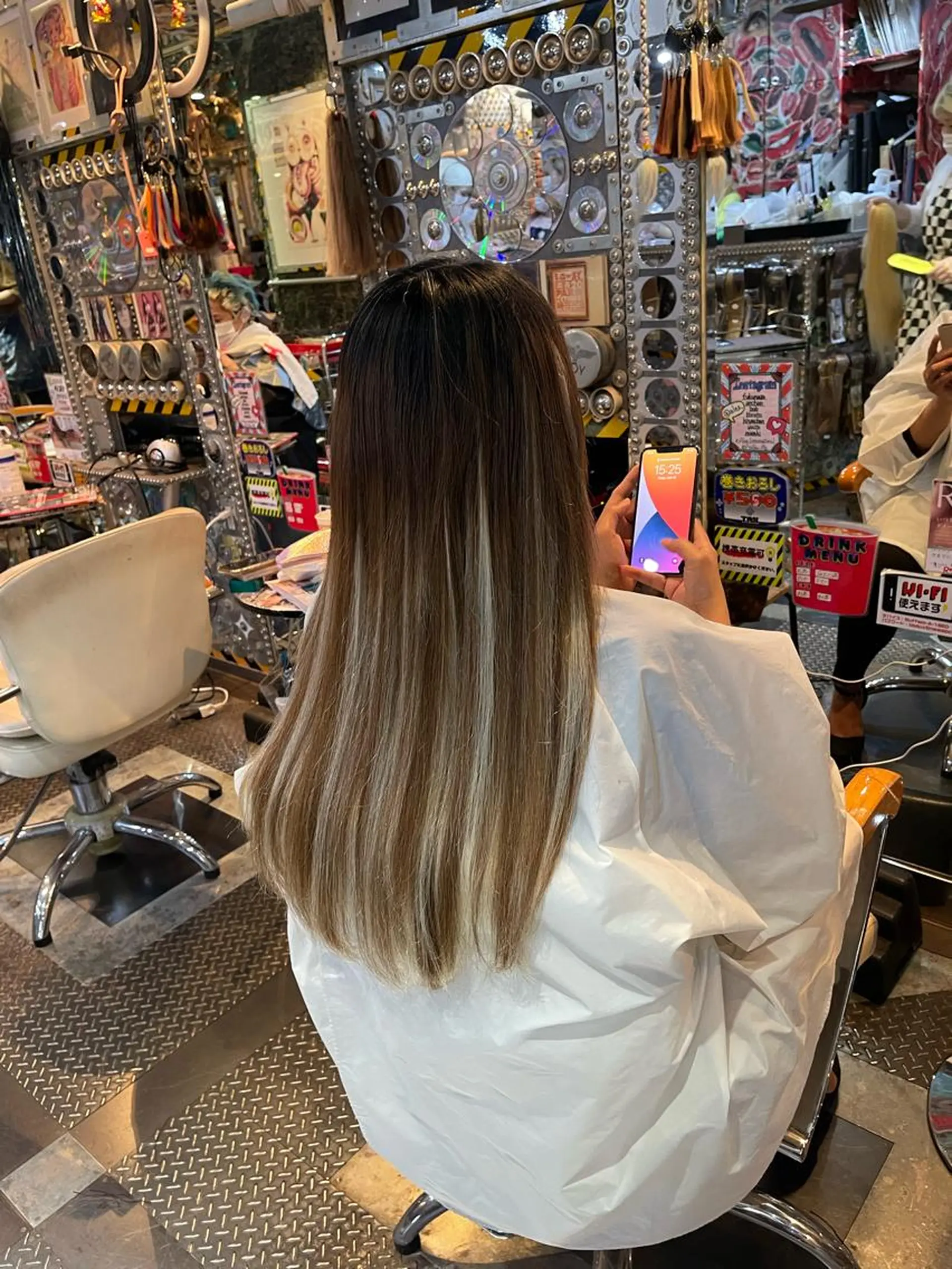 ロング カラー ヘアアレンジ 編み込みエクステ ハイトーンカラー メッシュ エクステ 🌈派手髪エクステ ブレイズ🌈ひろとのヘアスタイル