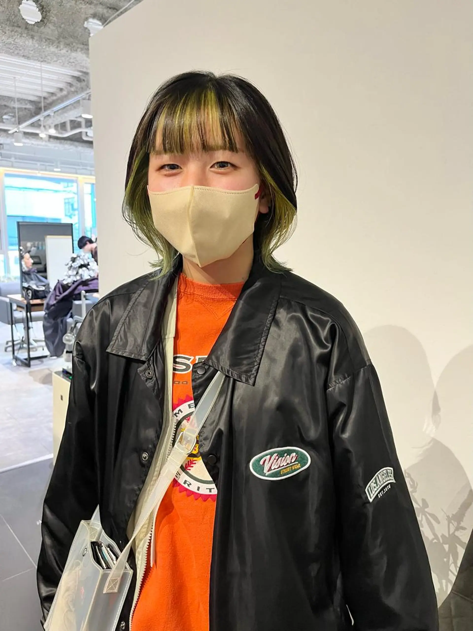 ミディアム カラー ブリーチ ケアブリーチ ダブルカラー インナーカラー レイヤーカット カット ヘアカラー ショート/パーマ/ カラー/FUKOのヘアスタイル