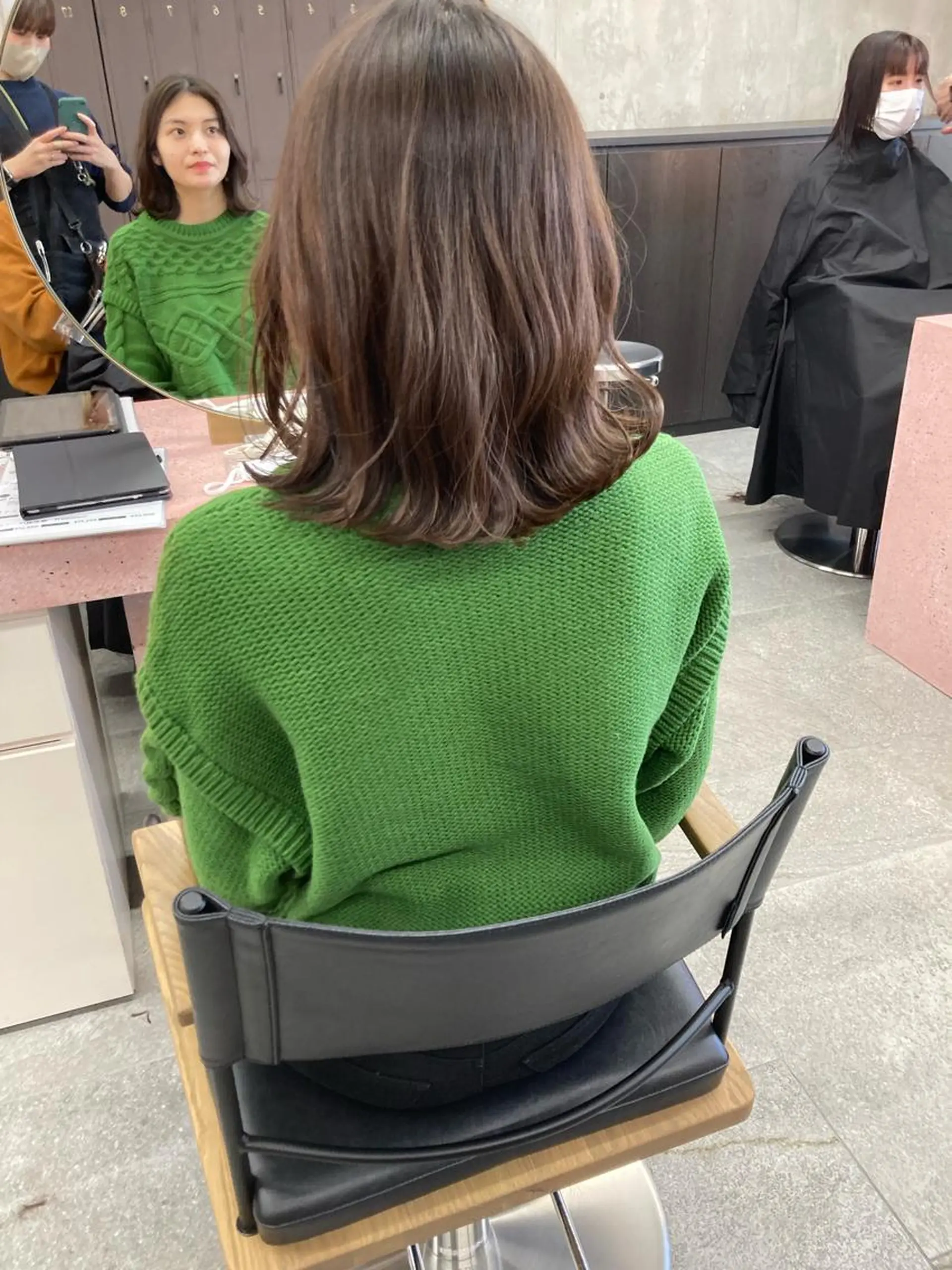 ミディアム カラー ベージュカラー オリーブベージュ 小木曽智美 /ボブ/ショートのヘアスタイル