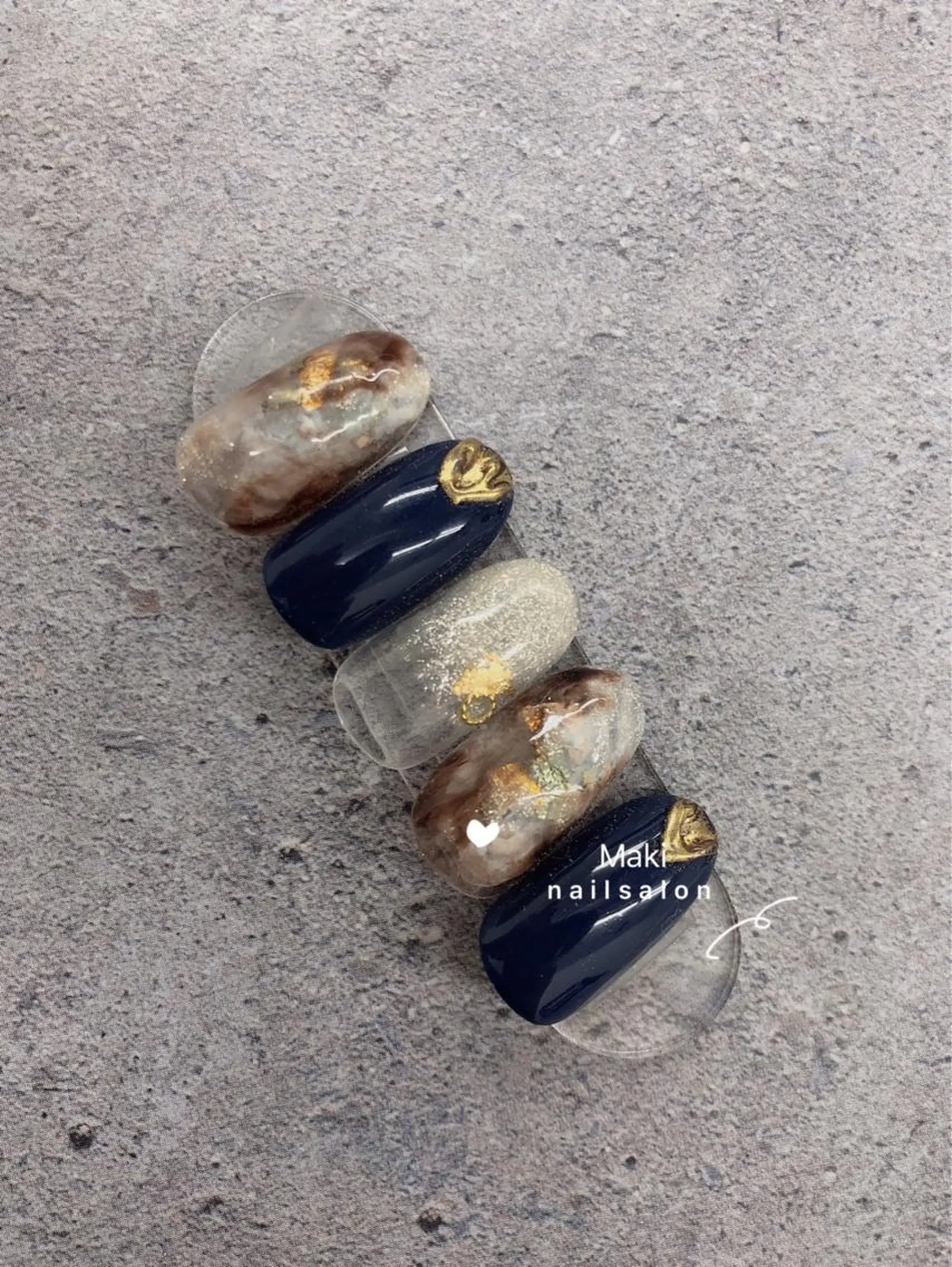 ネイル ハンドネイル マキ ネイルサロンのネイルデザイン