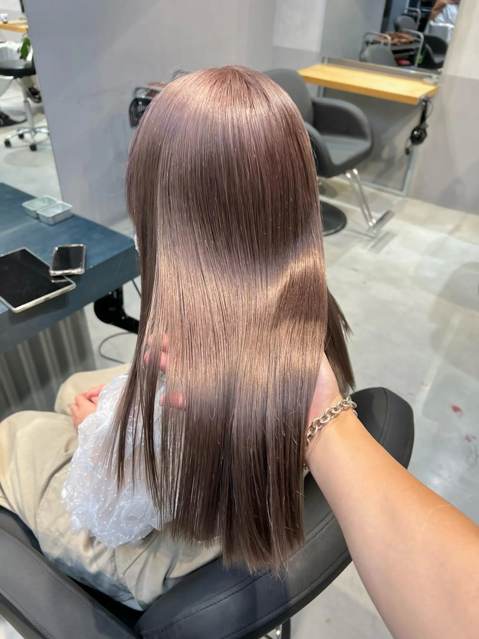 ロング カラー ベージュカラー ラベンダーカラー ラベンダーベージュ 🌈ハイトーン/ボブ 🌈のヘアスタイル